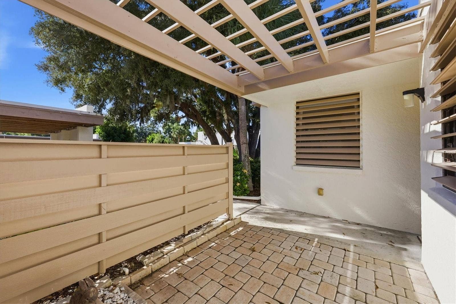 753 OAKVIEW DRIVE, Bradenton, FL 34210 753 OAKVIEW DRIVE, Bradenton, FL 34210
