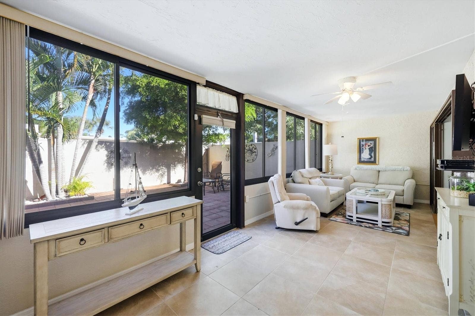 753 OAKVIEW DRIVE, Bradenton, FL 34210 753 OAKVIEW DRIVE, Bradenton, FL 34210