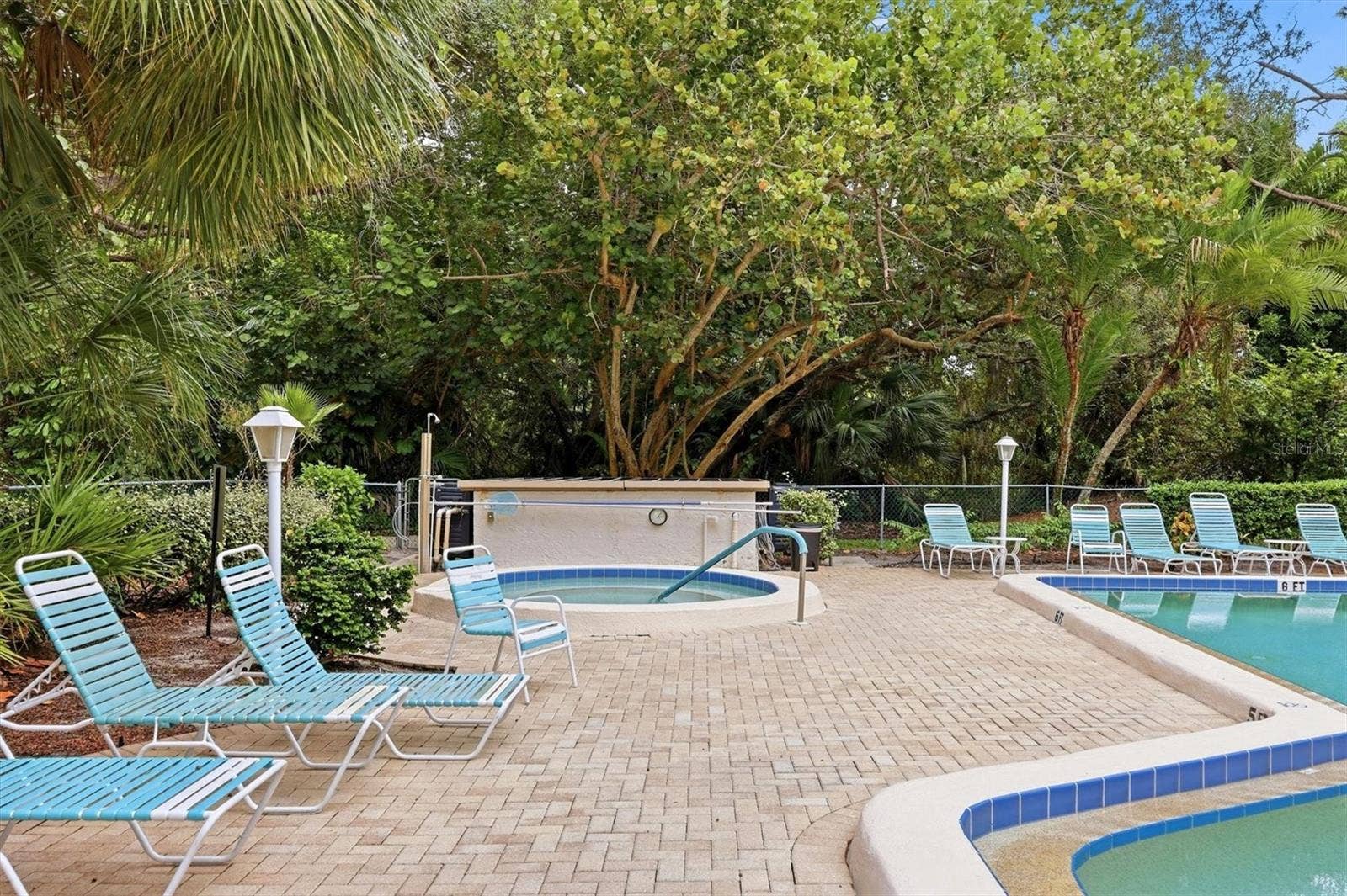753 OAKVIEW DRIVE, Bradenton, FL 34210 753 OAKVIEW DRIVE, Bradenton, FL 34210