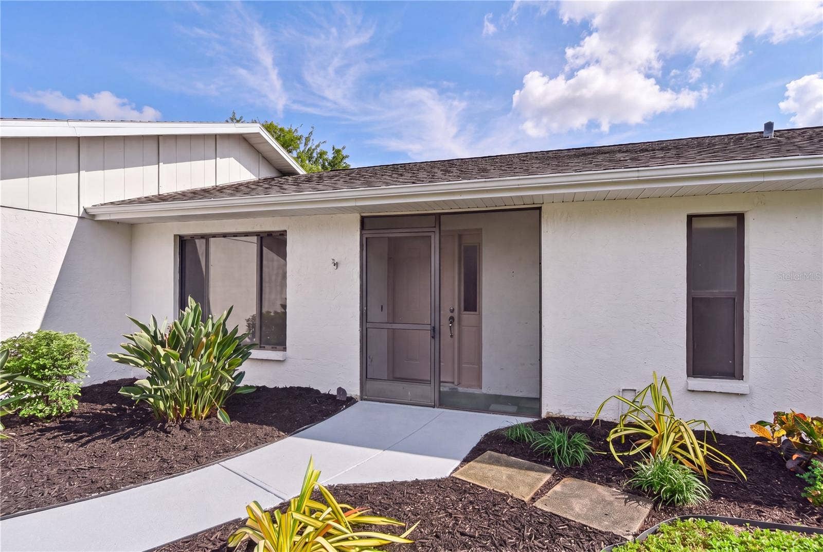 2014 COUNTRY MEADOWS LANE, Sarasota, FL 34235