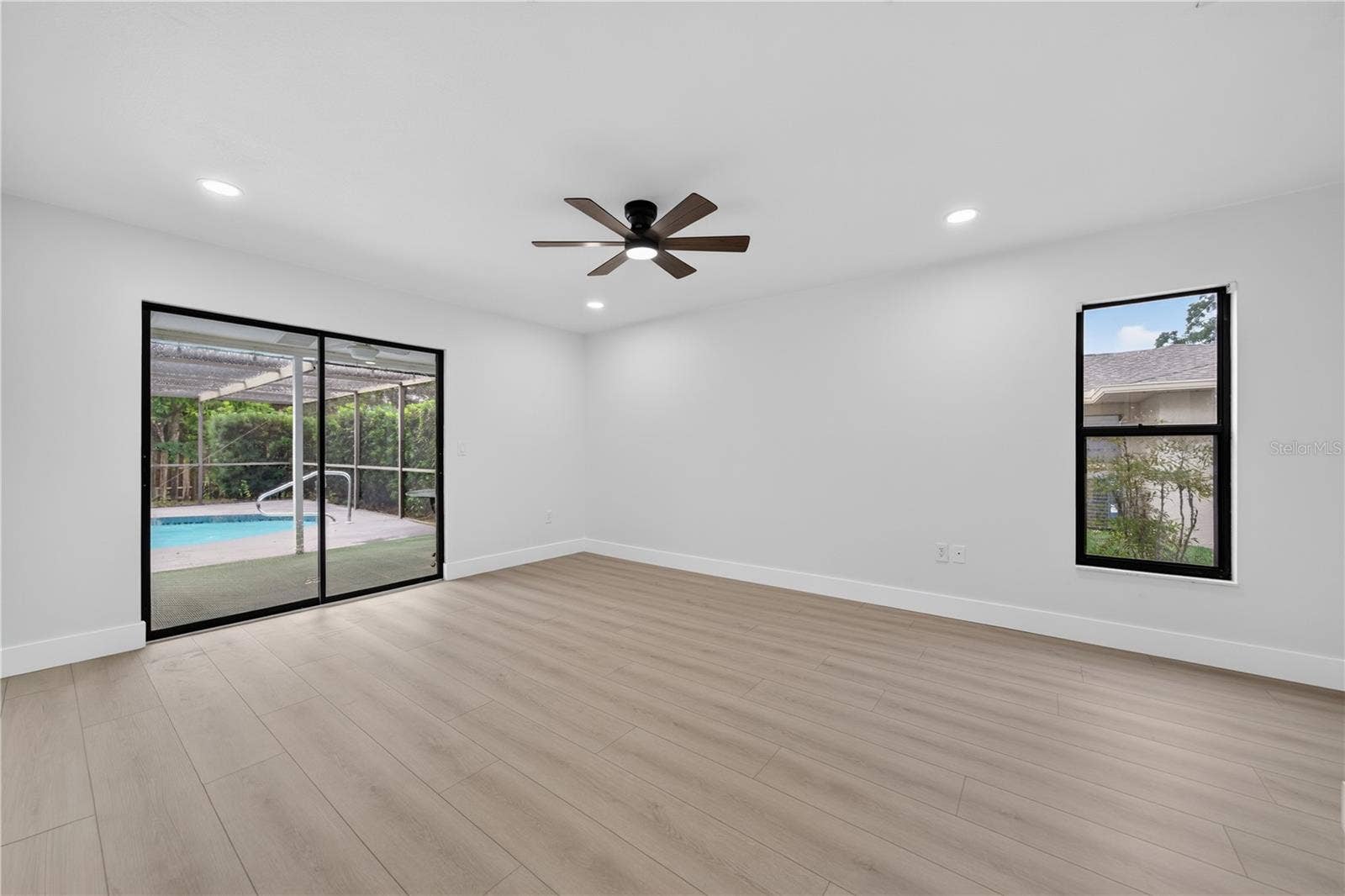2014 COUNTRY MEADOWS LANE, Sarasota, FL 34235