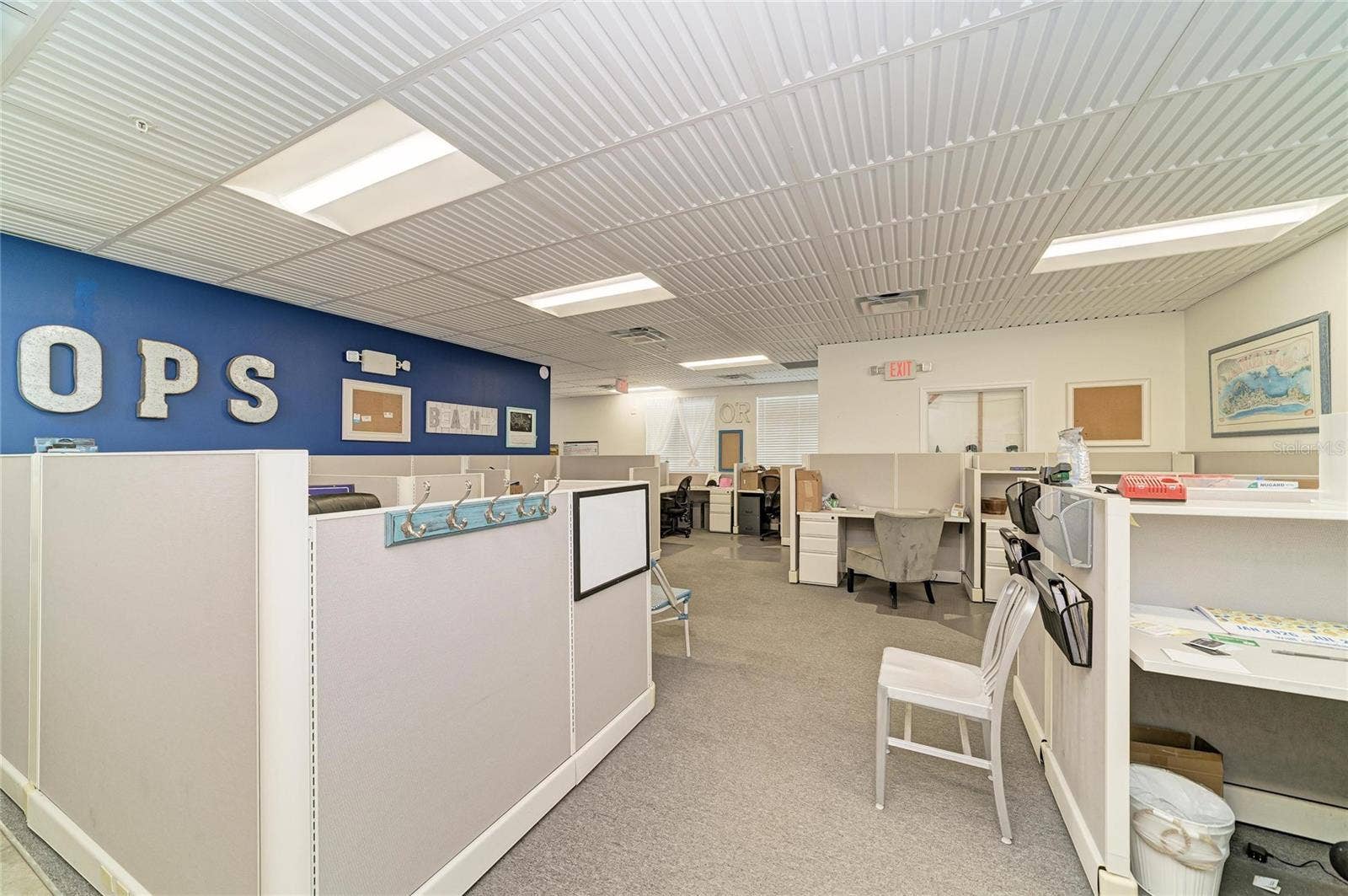 3004 AVENUE C, Holmes Beach, FL 34217 Third level - offices