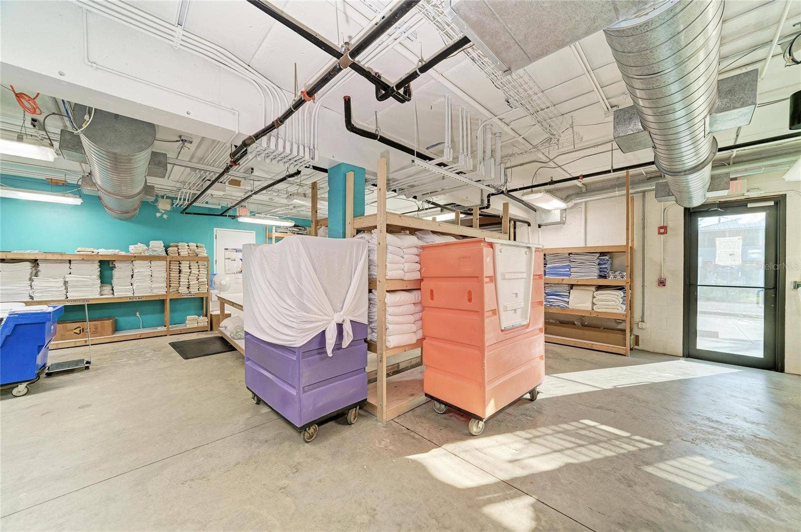 3004 AVENUE C, Holmes Beach, FL 34217 Ground level - sprinkler system