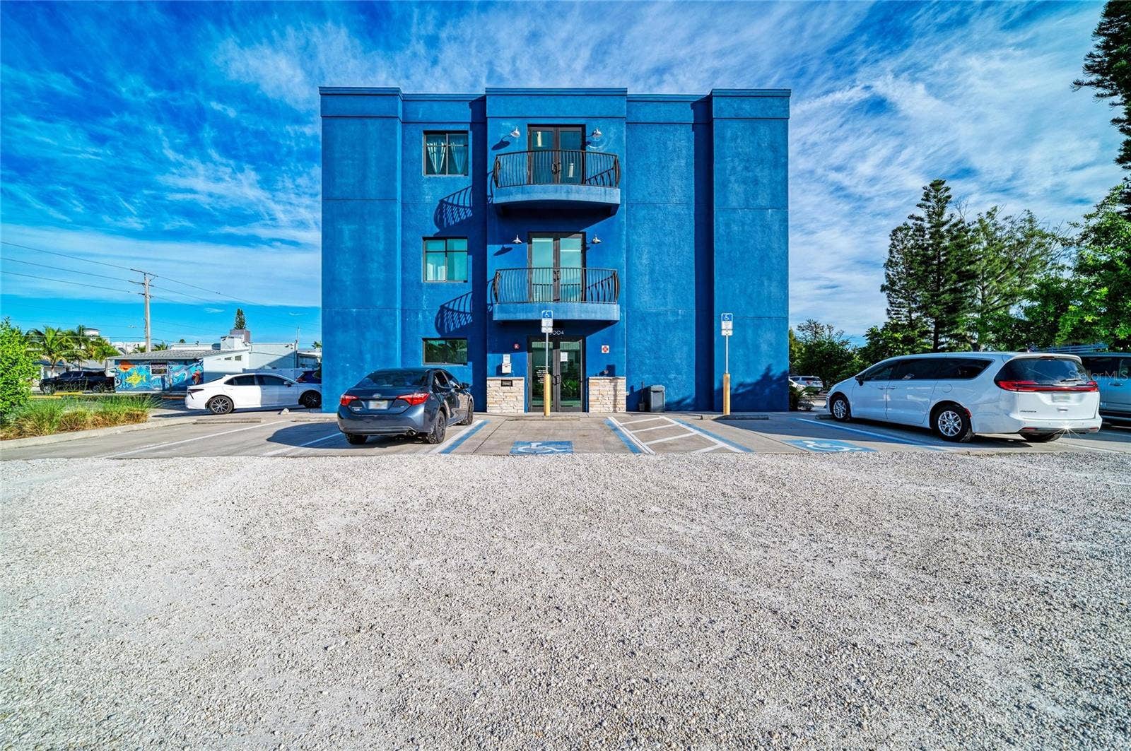 3004 AVENUE C, Holmes Beach, FL 34217 Front entrance and parking