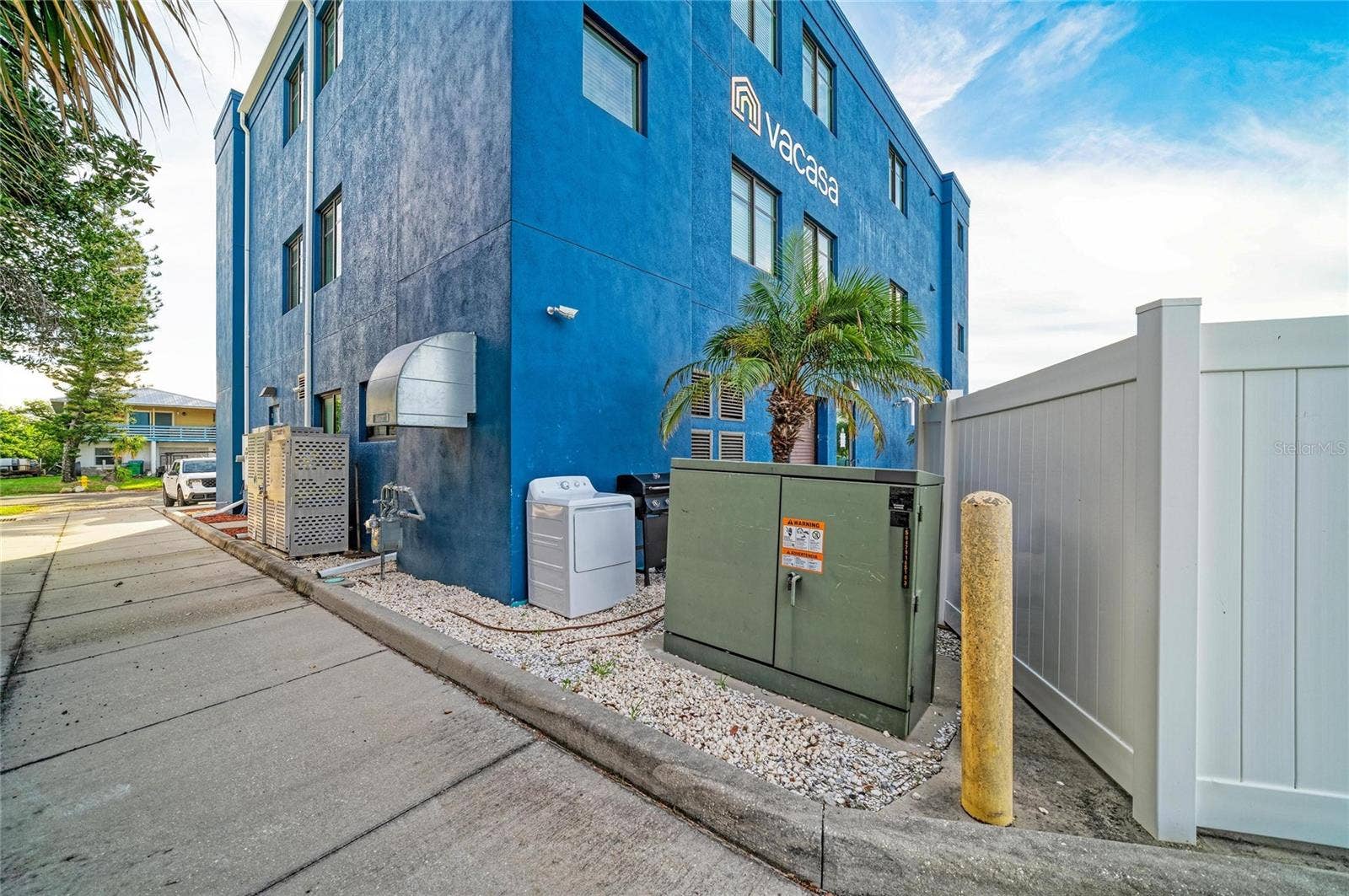3004 AVENUE C, Holmes Beach, FL 34217 3 phase transformer
