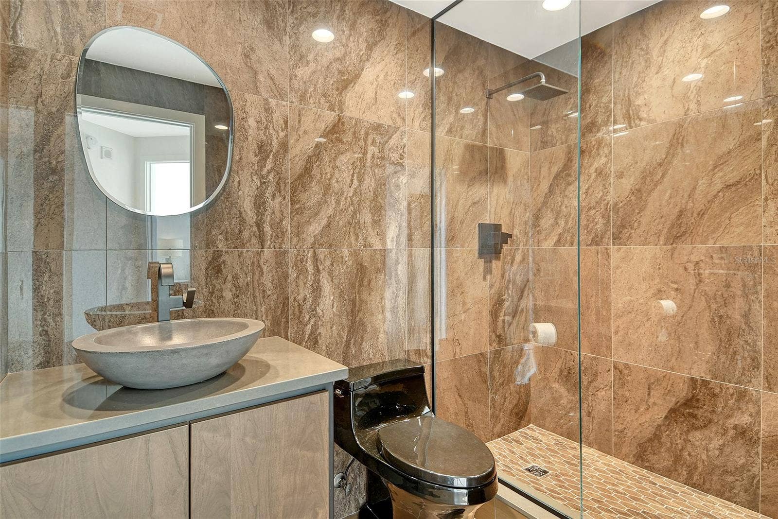 401 N POINT ROAD, #404, Osprey, FL 34229 401 N POINT ROAD, #404, Osprey, FL 34229