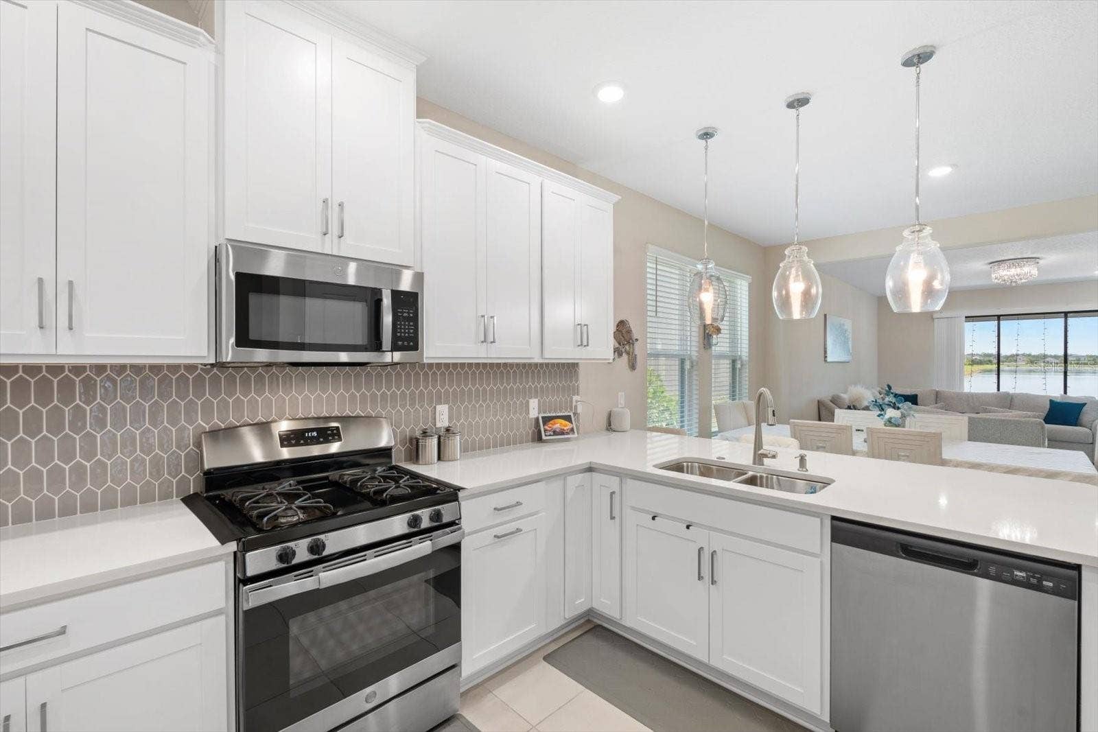 6326 GRANDVIEW HILL COURT, Bradenton, FL 34203