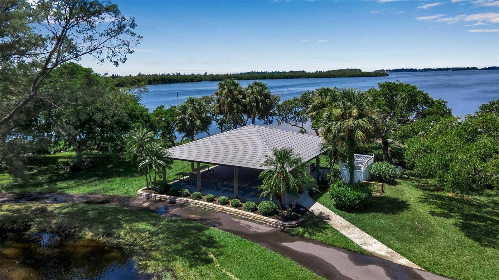4704 INDEPENDENCE DRIVE, #4704, Bradenton, FL 34210 4704 INDEPENDENCE DRIVE, #4704, Bradenton, FL 34210