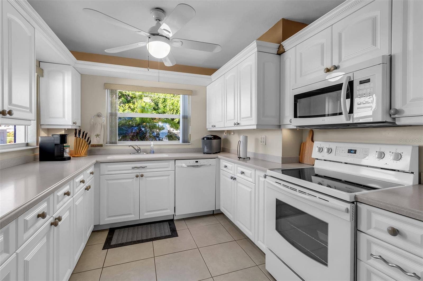 4704 INDEPENDENCE DRIVE, #4704, Bradenton, FL 34210 4704 INDEPENDENCE DRIVE, #4704, Bradenton, FL 34210