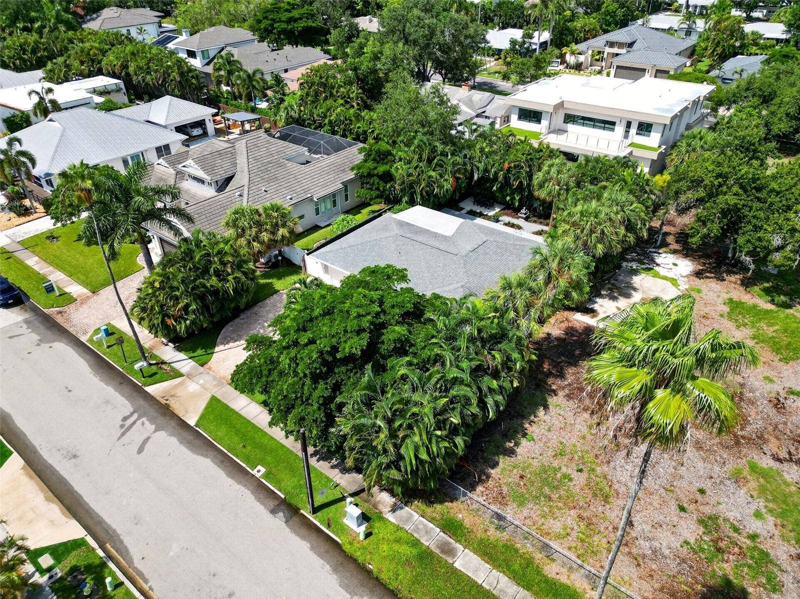 1965 HIBISCUS STREET, Sarasota, FL 34239