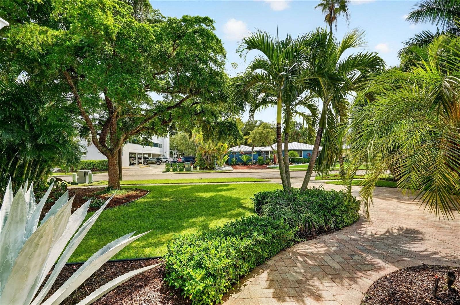 1965 HIBISCUS STREET, Sarasota, FL 34239