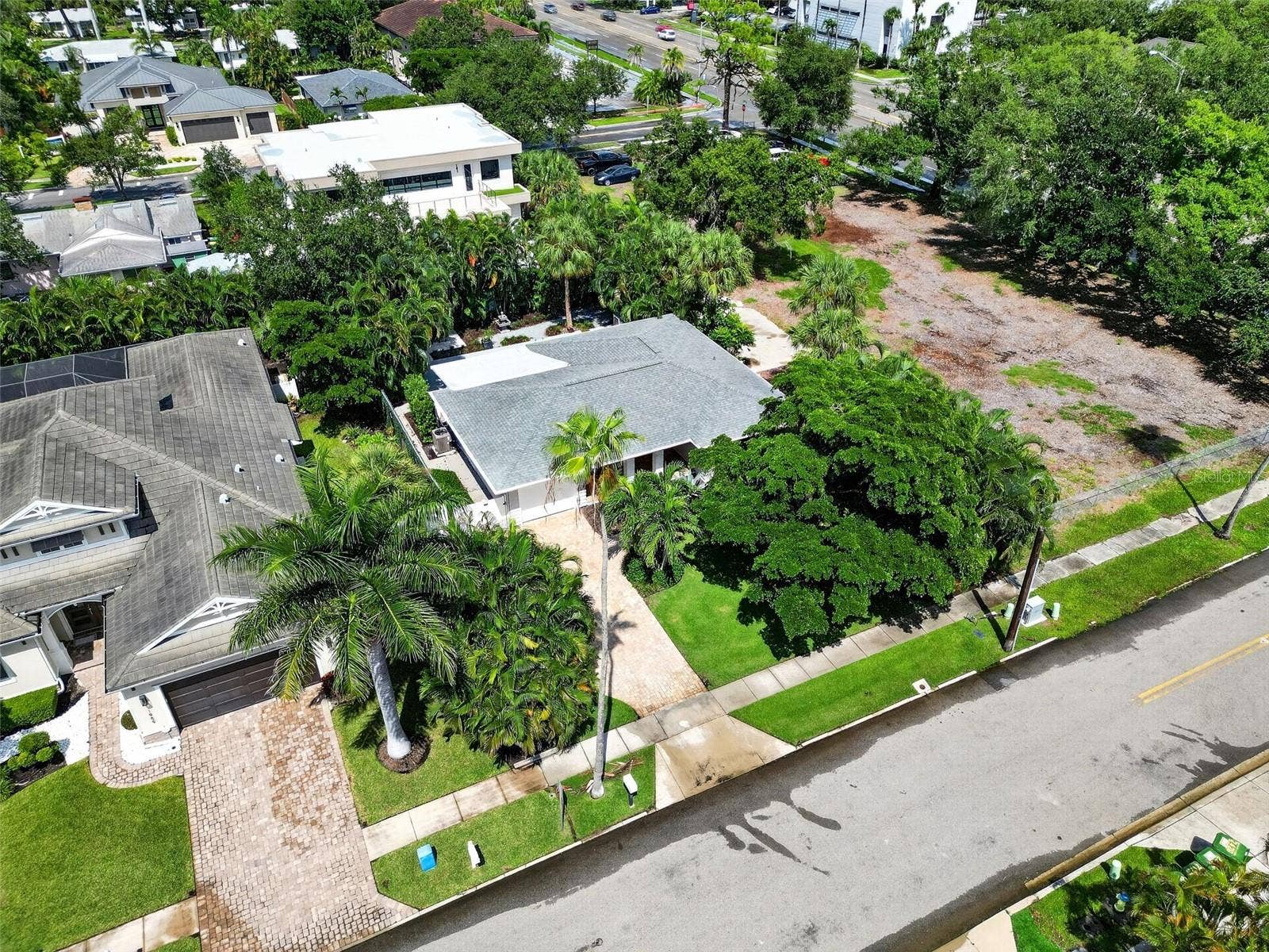 1965 HIBISCUS STREET, Sarasota, FL 34239