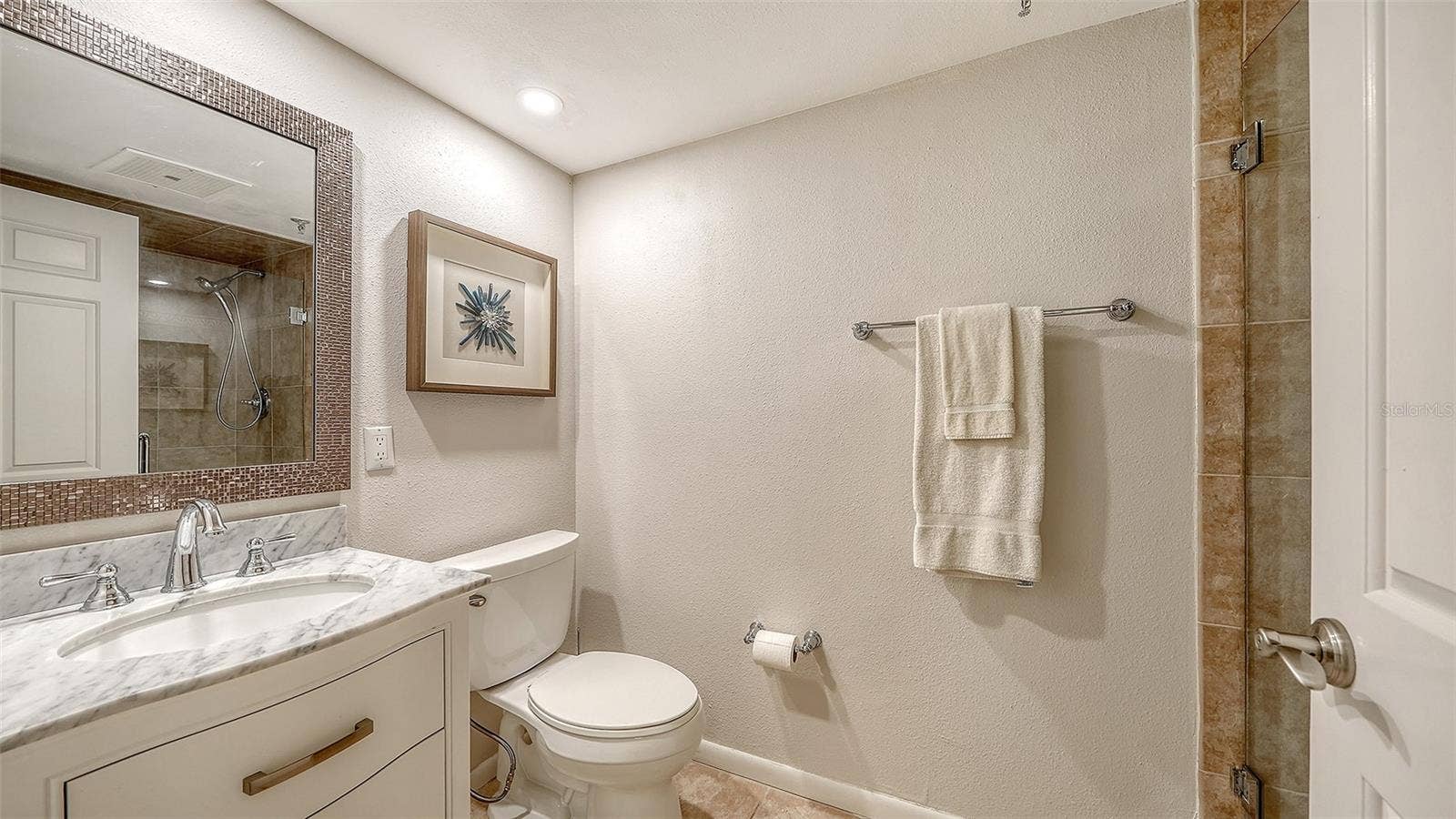 1445 GULF OF MEXICO DRIVE, #101, Longboat Key, FL 34228 1445 GULF OF MEXICO DRIVE, #101, Longboat Key, FL 34228