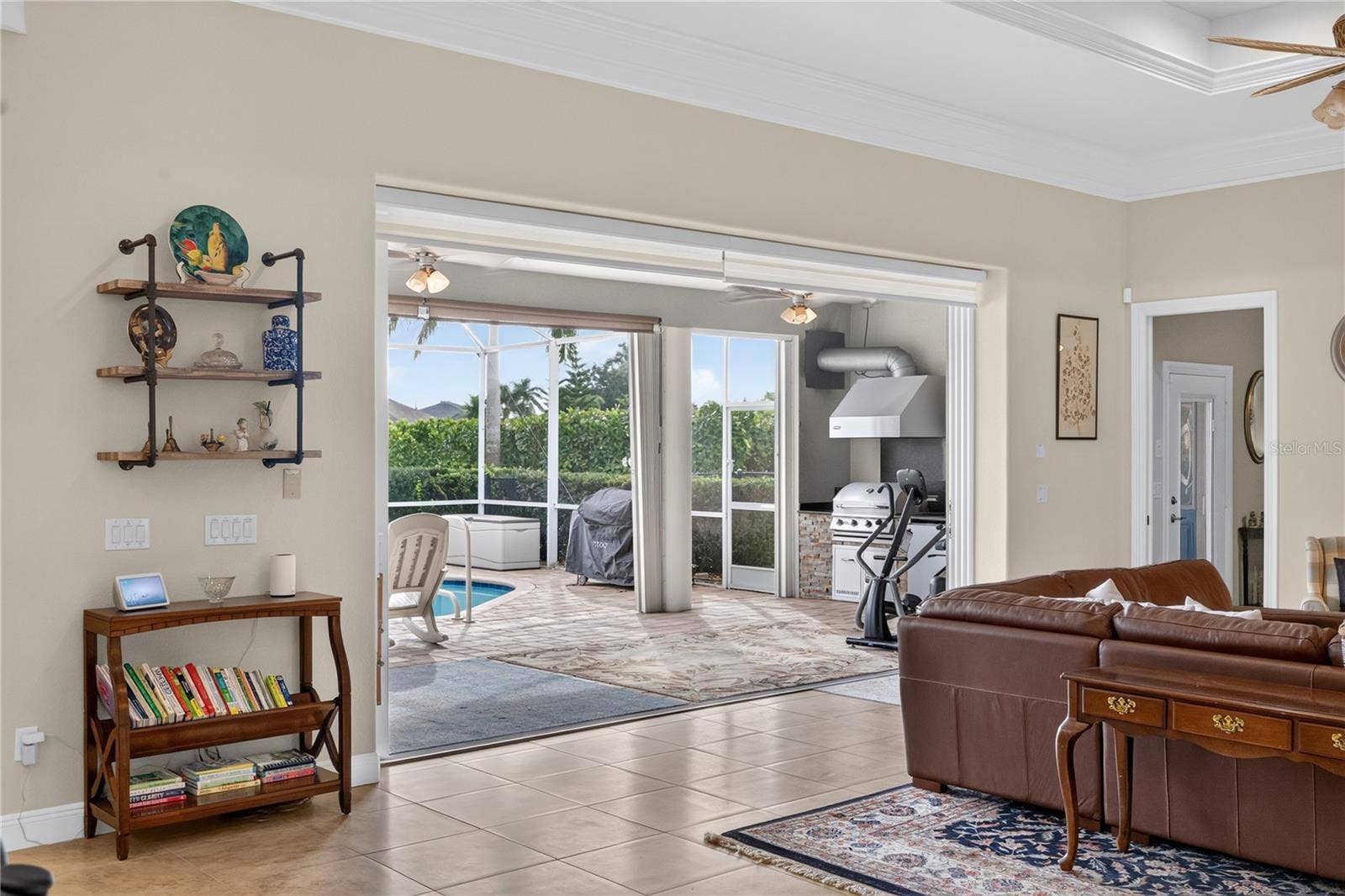 434 E CASHEW, Punta Gorda, FL 33955 Living Room
