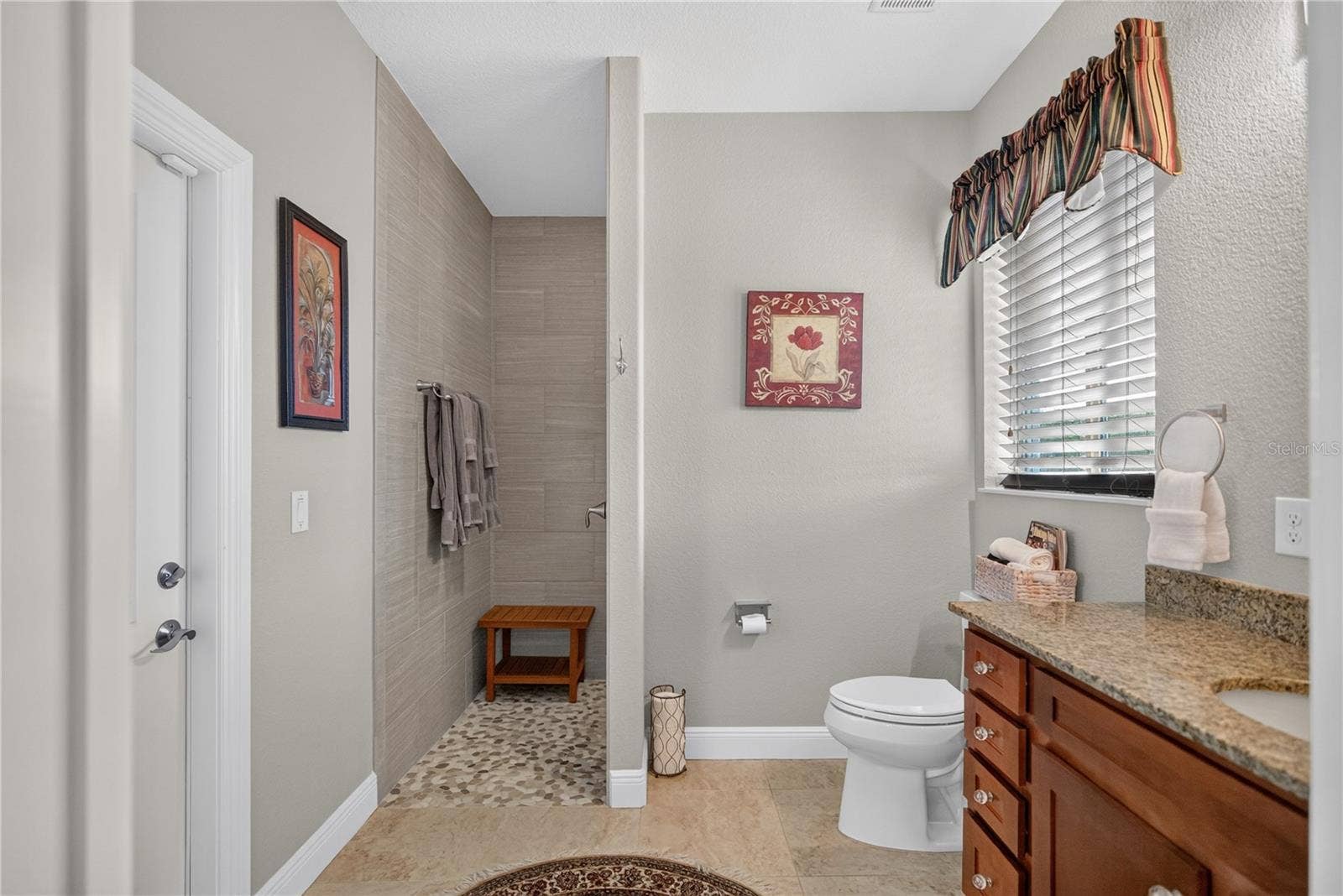 434 E CASHEW, Punta Gorda, FL 33955 Guest Bathroom