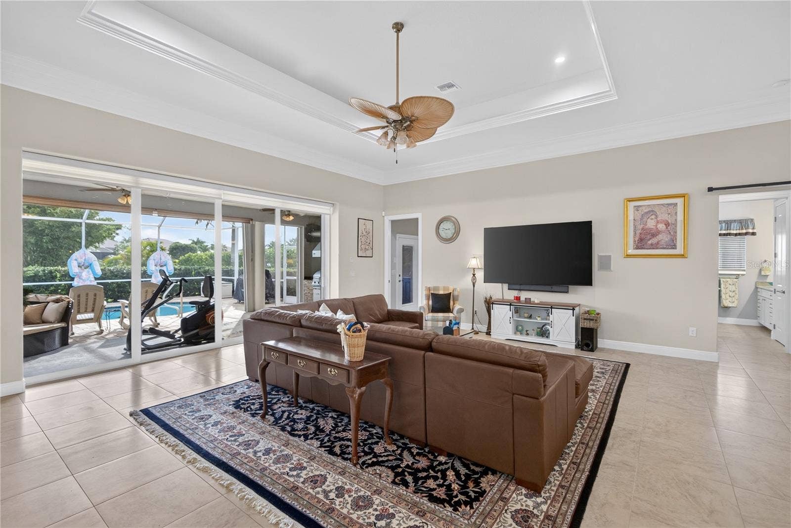 434 E CASHEW, Punta Gorda, FL 33955 Living Room