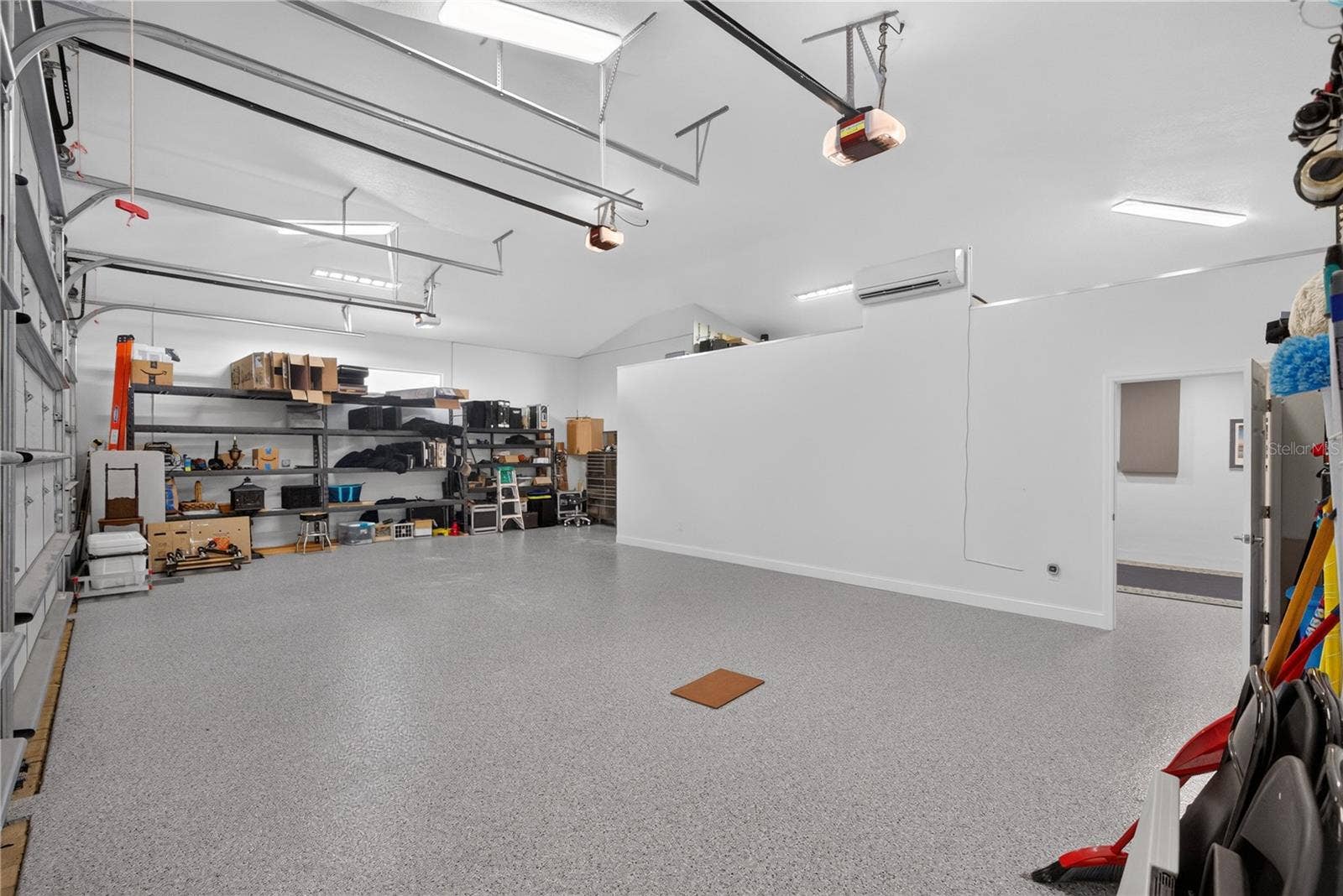 434 E CASHEW, Punta Gorda, FL 33955 RV Garage