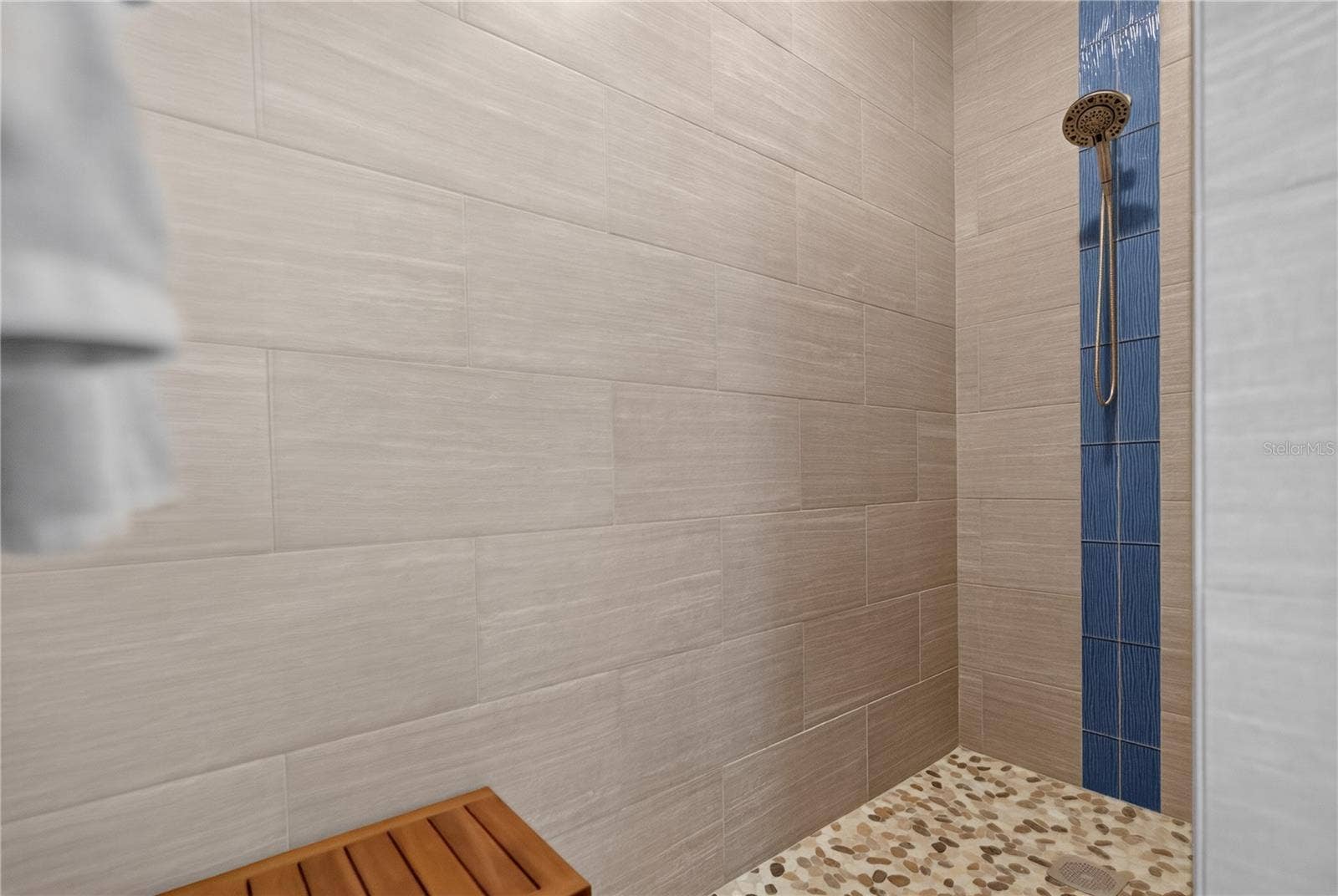 434 E CASHEW, Punta Gorda, FL 33955 Guest Bathroom