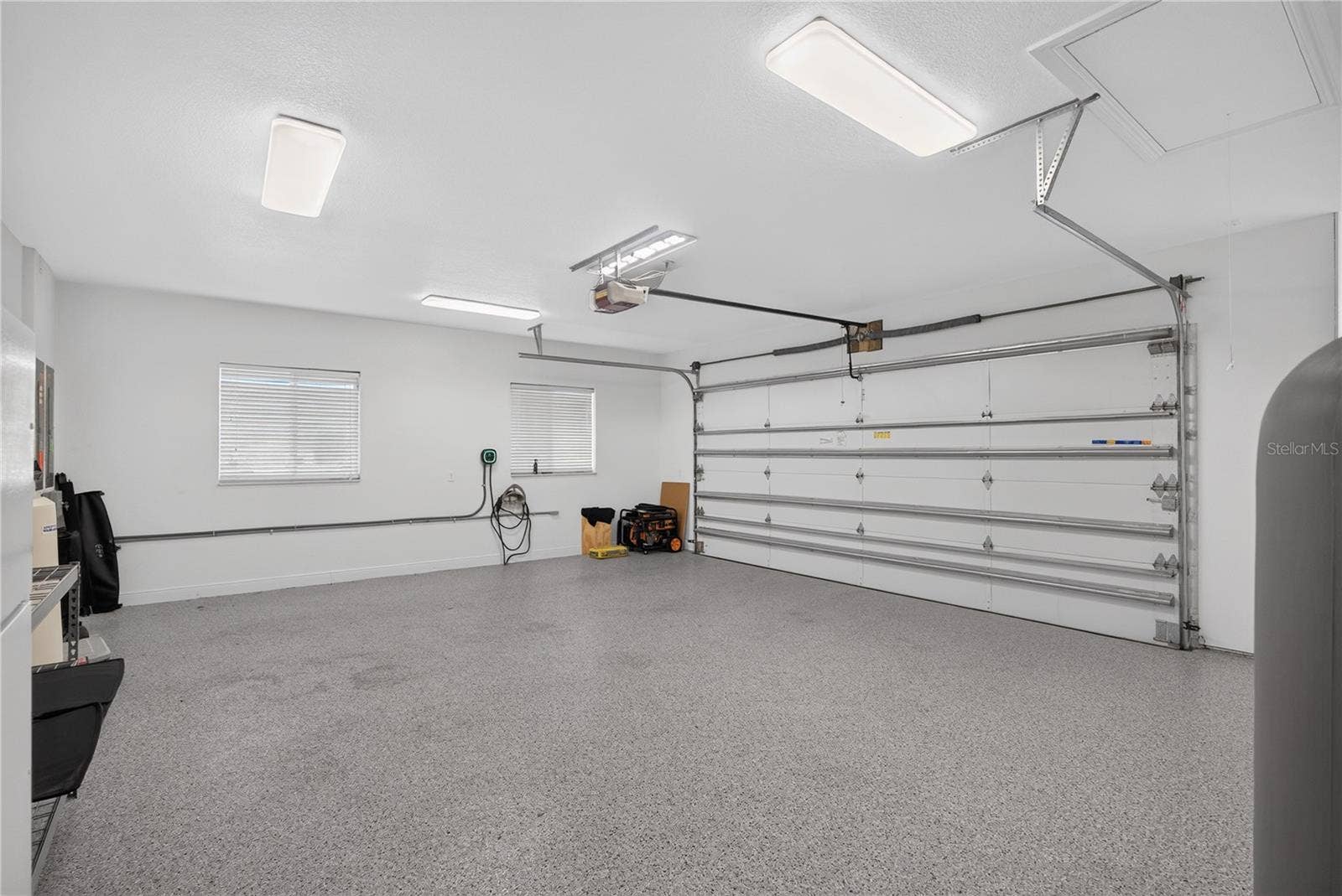 434 E CASHEW, Punta Gorda, FL 33955 2 Car Garage