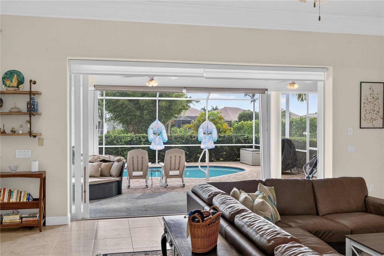 434 E CASHEW, Punta Gorda, FL 33955 Living Room