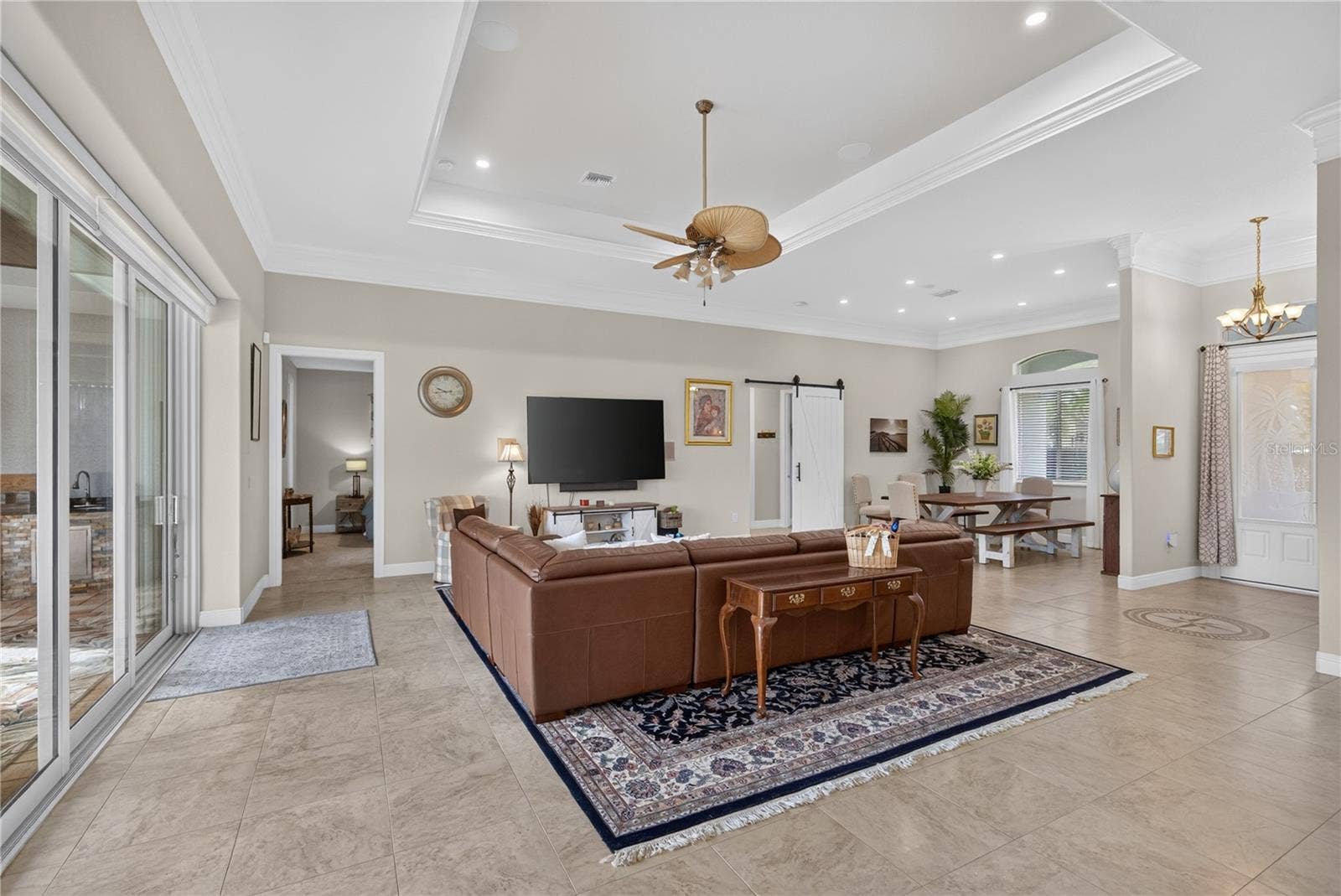 434 E CASHEW, Punta Gorda, FL 33955 Living Room