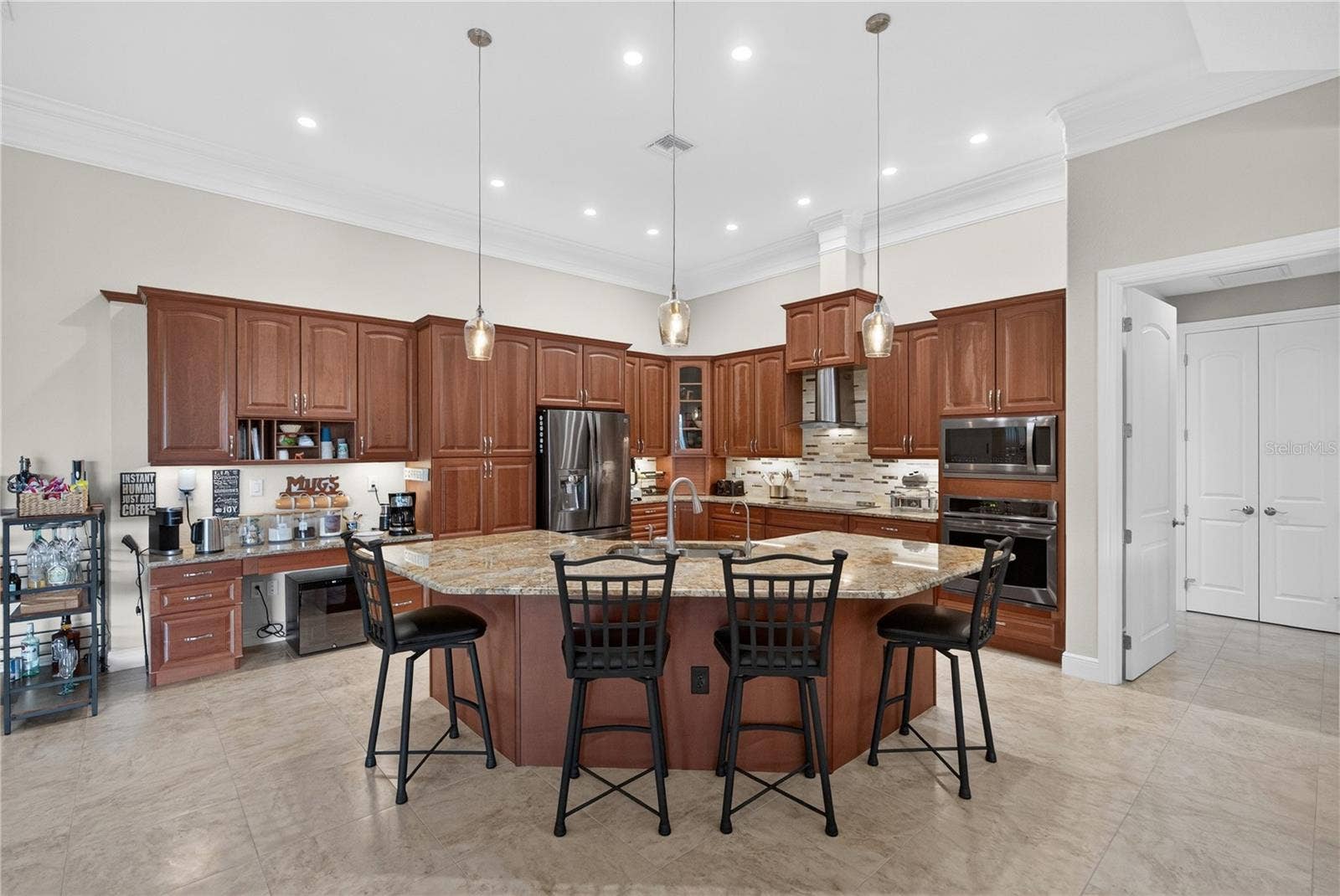 434 E CASHEW, Punta Gorda, FL 33955 Kitchen