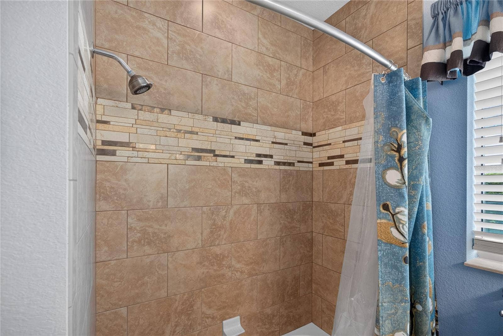 434 E CASHEW, Punta Gorda, FL 33955 Guest Bathroom