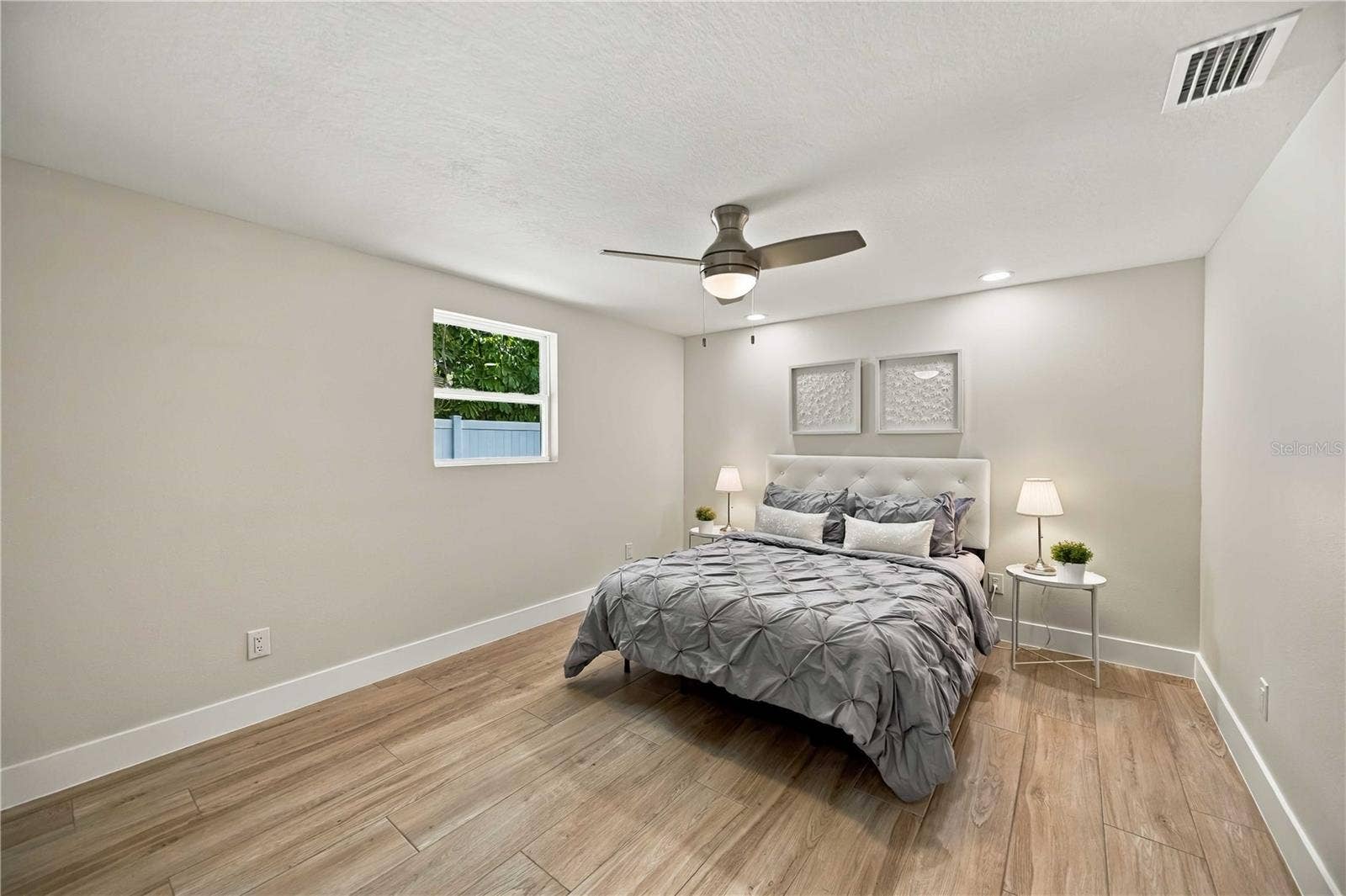 1802 ROBINHOOD STREET, Sarasota, FL 34231 1802 ROBINHOOD STREET, Sarasota, FL 34231