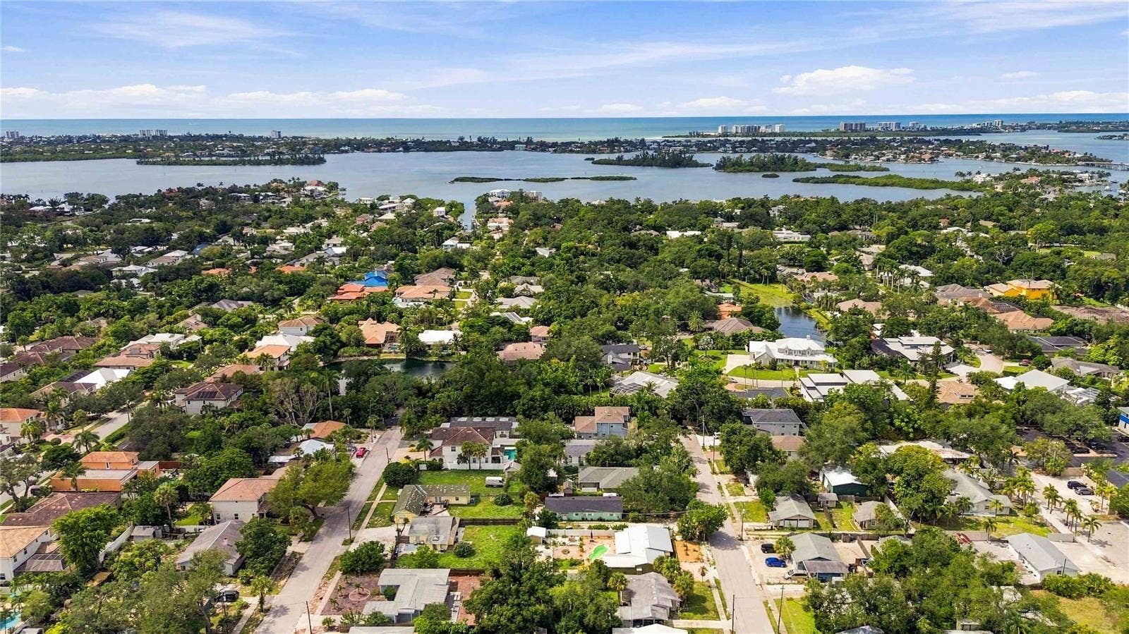 1802 ROBINHOOD STREET, Sarasota, FL 34231 1802 ROBINHOOD STREET, Sarasota, FL 34231