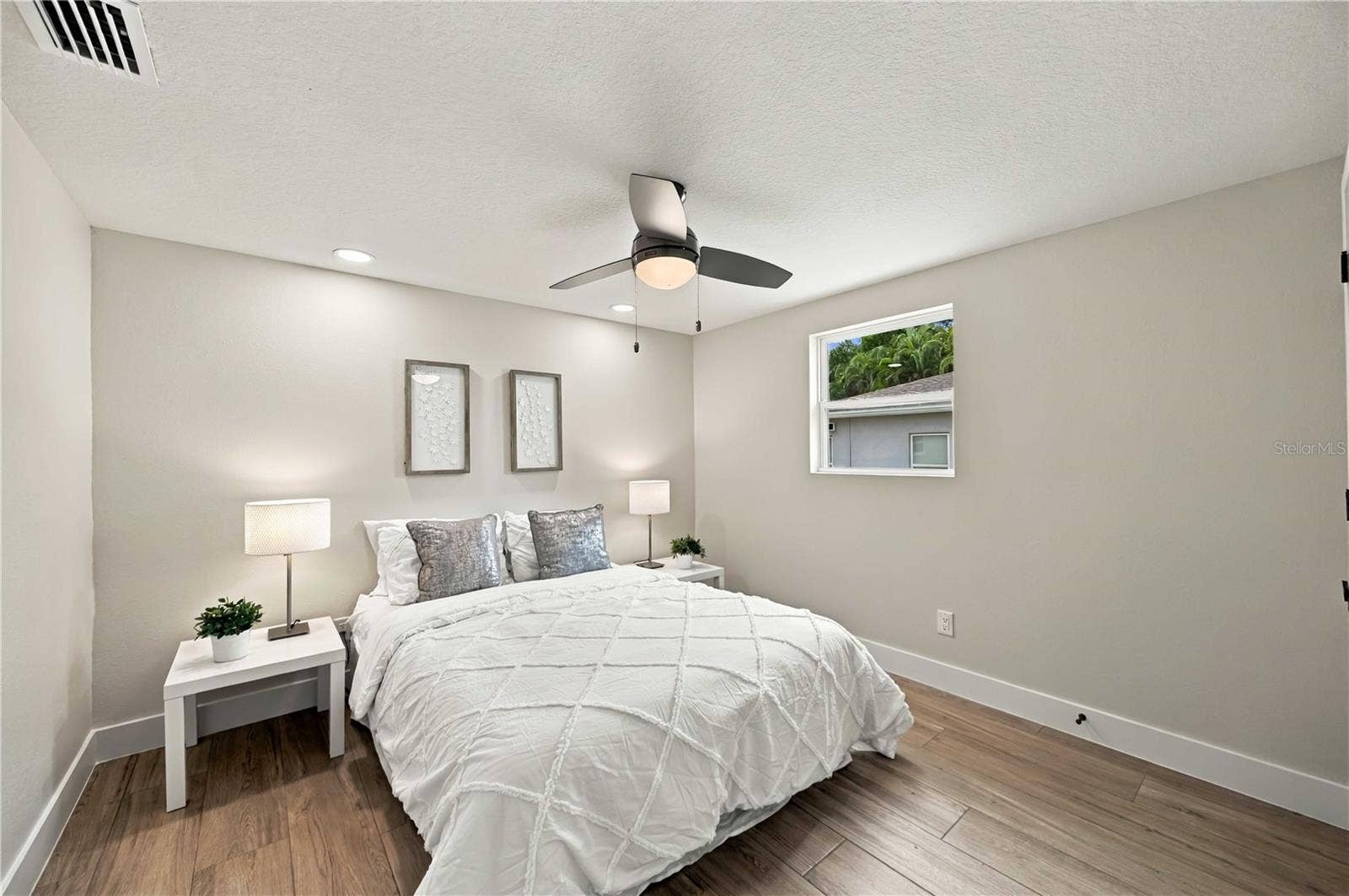 1802 ROBINHOOD STREET, Sarasota, FL 34231 1802 ROBINHOOD STREET, Sarasota, FL 34231