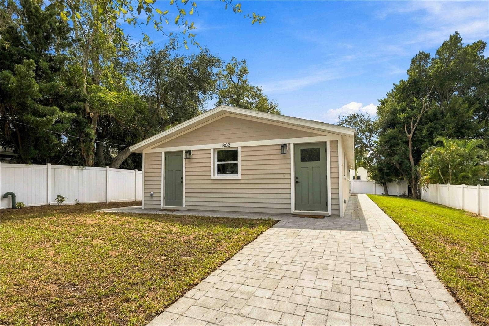 1802 ROBINHOOD STREET, Sarasota, FL 34231 1802 ROBINHOOD STREET, Sarasota, FL 34231