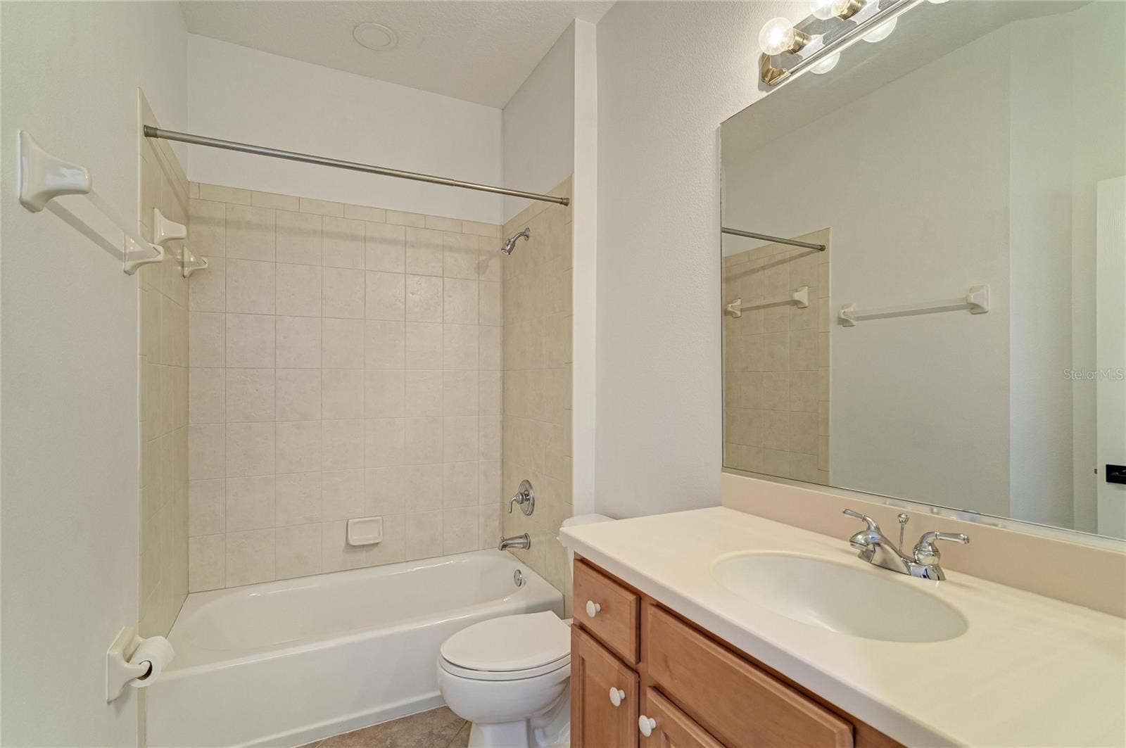 6556 MOORINGS POINT CIRCLE, #202, Lakewood Ranch, FL 34202 Bathroom 3
