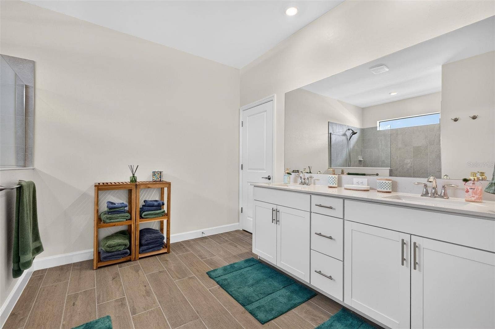 15104 OXFORD GREY DRIVE, Bradenton, FL 34211 En suite Master Bath