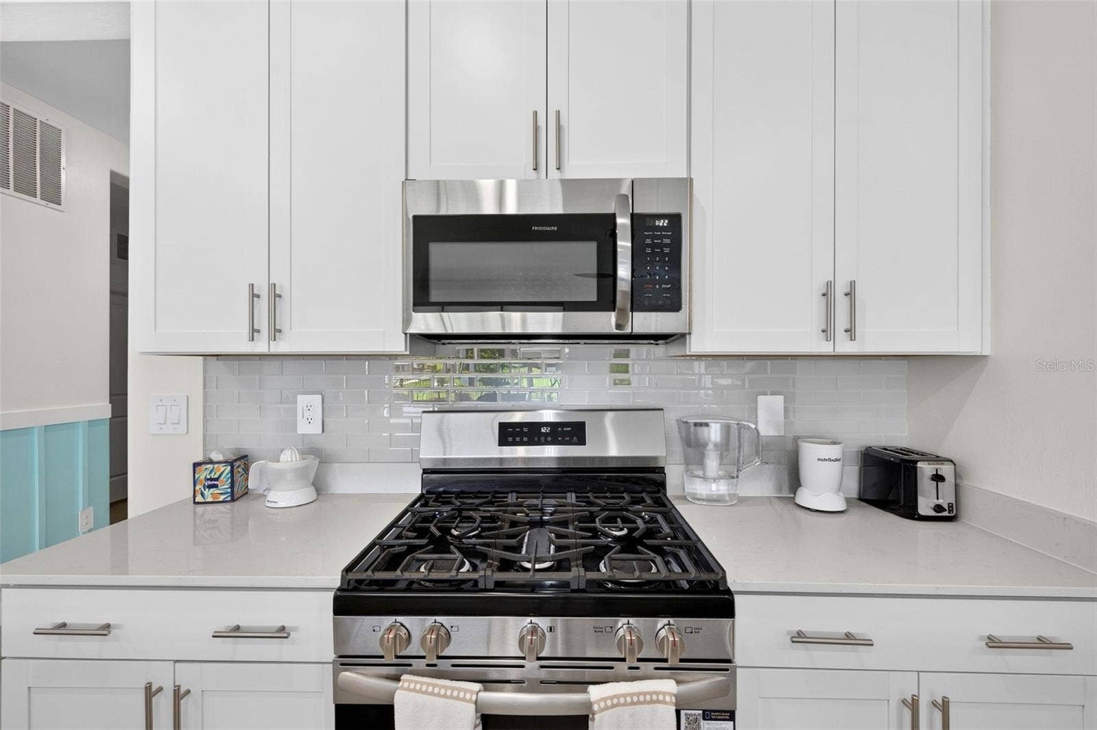 15104 OXFORD GREY DRIVE, Bradenton, FL 34211 15104 OXFORD GREY DRIVE, Bradenton, FL 34211