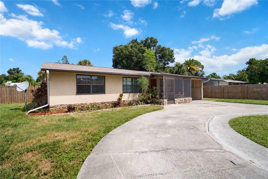 Property photo for 2127 SHAWNEE STREET, Sarasota, FL