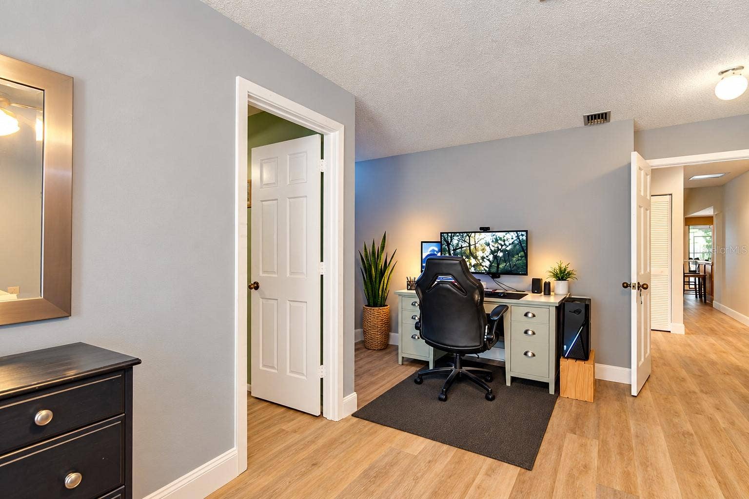 8004 NW 11TH AVENUE, Bradenton, FL 34209 8004 NW 11TH AVENUE, Bradenton, FL 34209