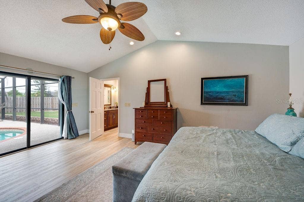 8004 NW 11TH AVENUE, Bradenton, FL 34209 Master suite