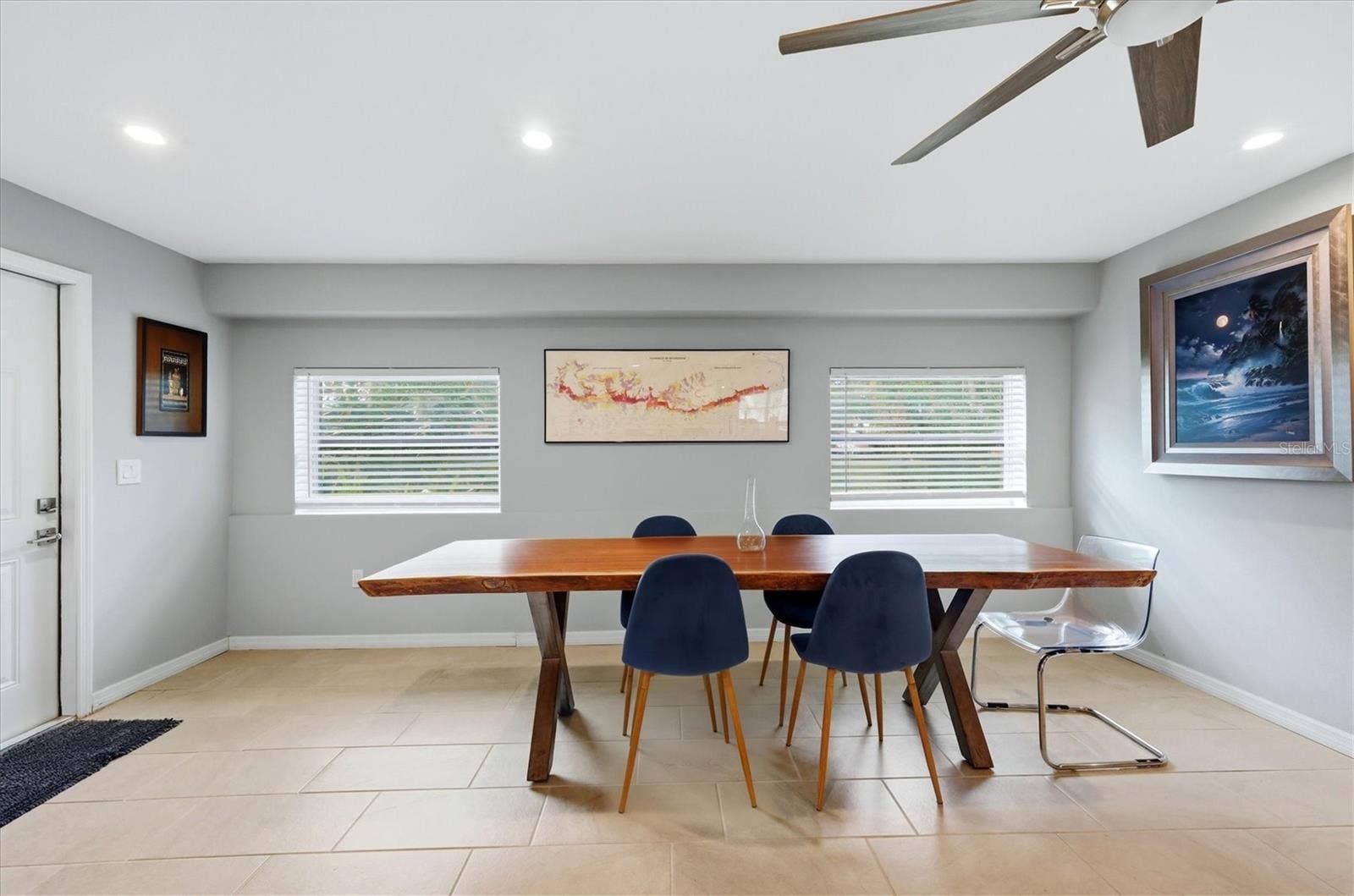 Massive Dining Room / Bonus Room