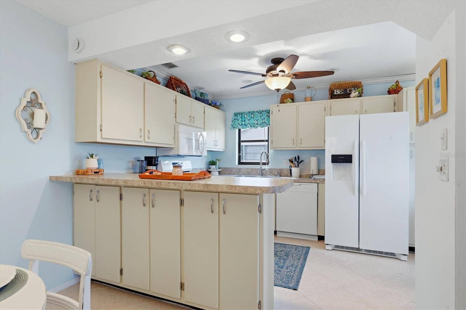 5400 34TH STREET W, #2J, Bradenton, FL 34210