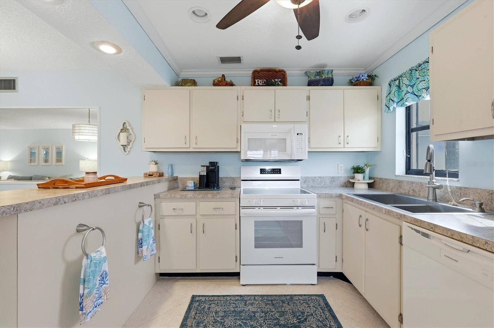 5400 34TH STREET W, #2J, Bradenton, FL 34210