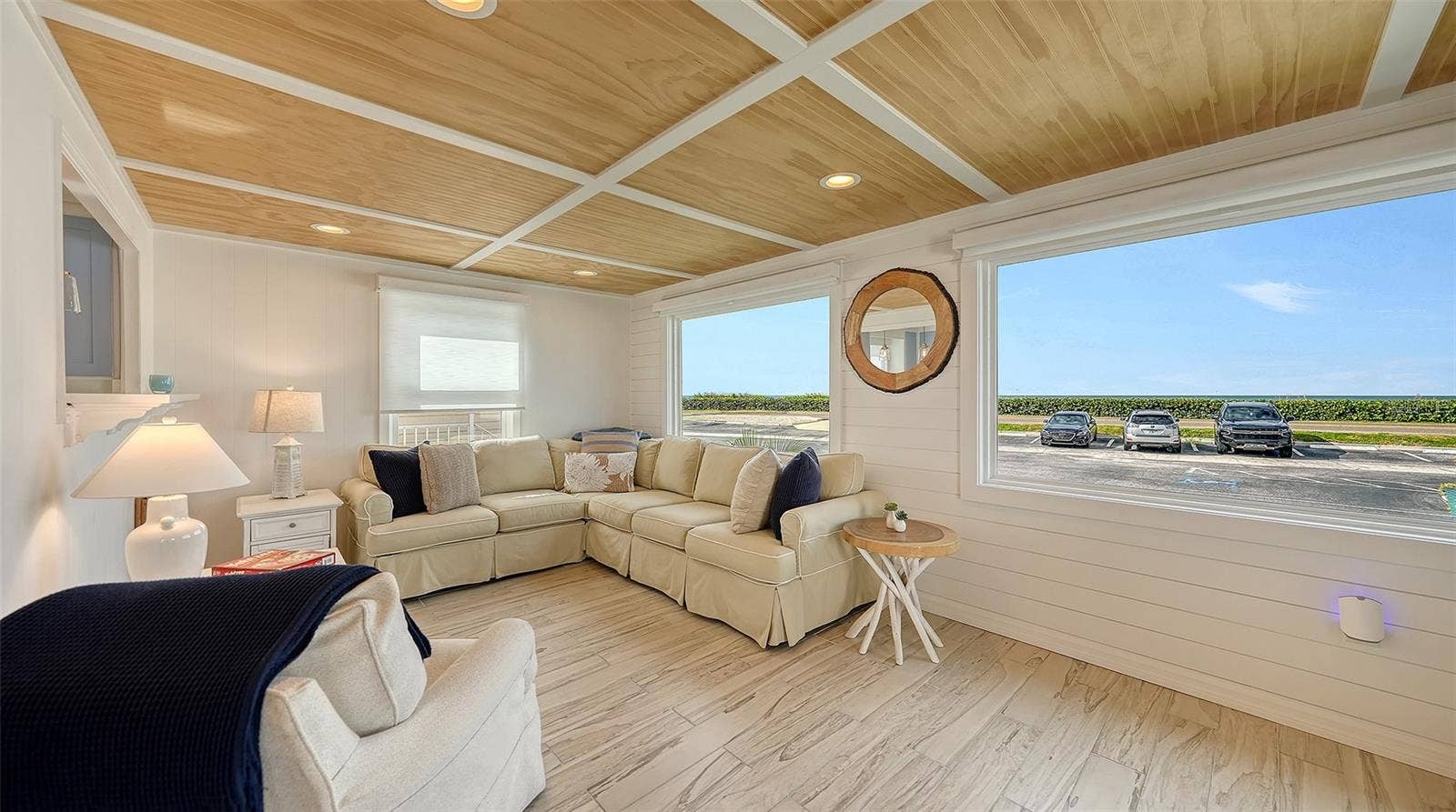 Living room with views of the Gulf/beach