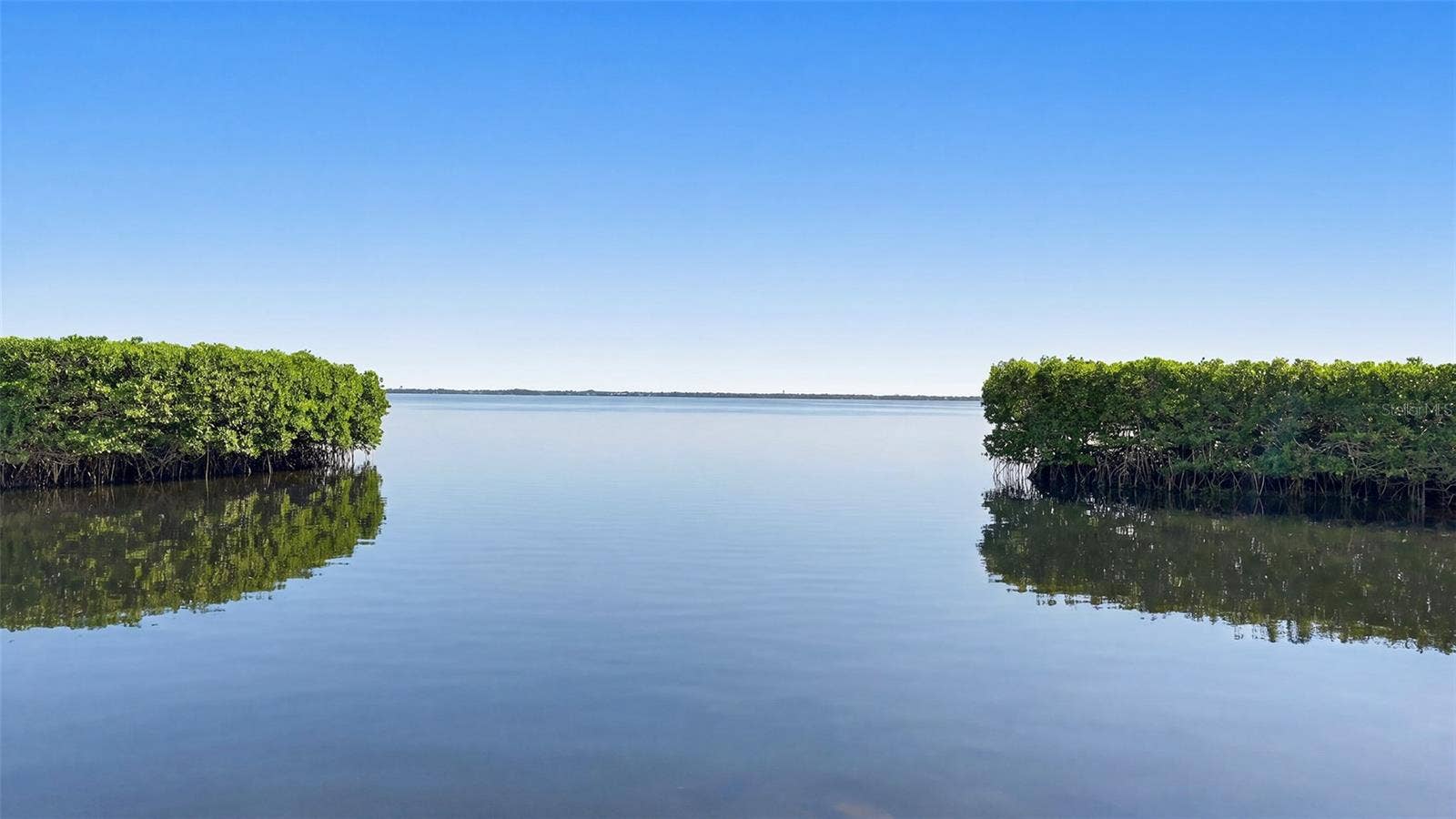 560 HARBOR POINT ROAD, Longboat Key, FL 34228