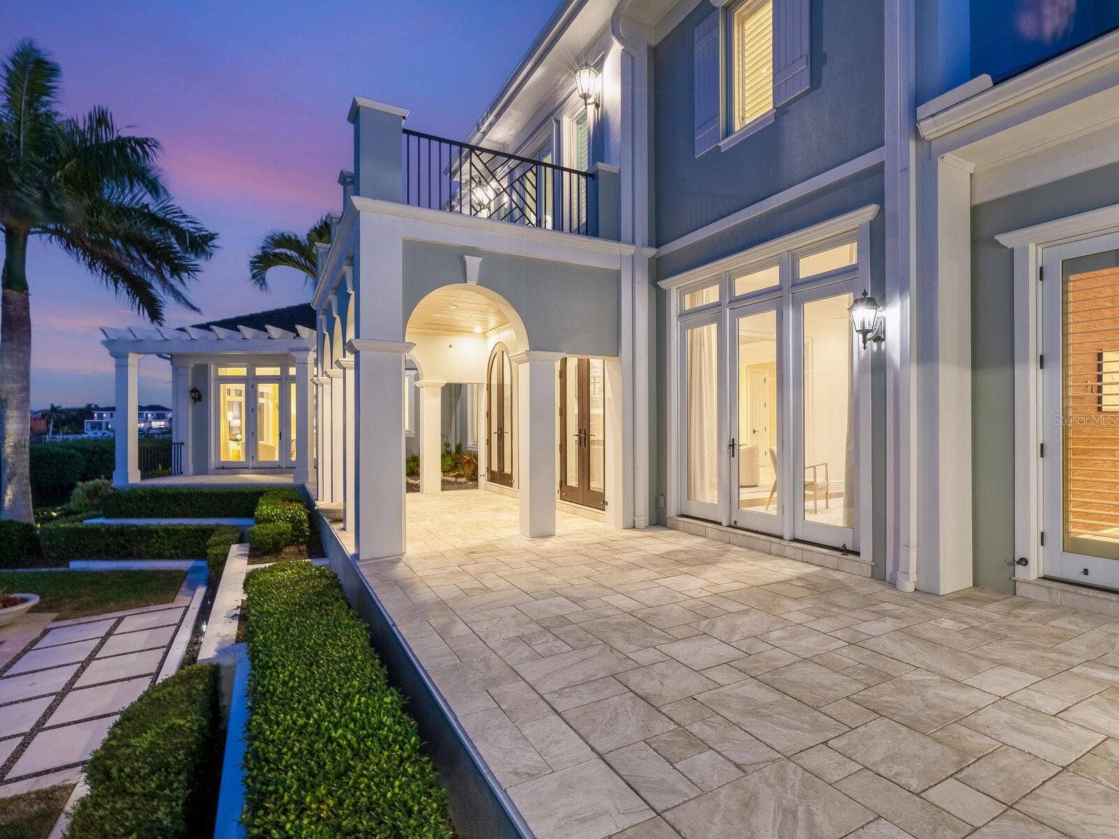 560 HARBOR POINT ROAD, Longboat Key, FL 34228