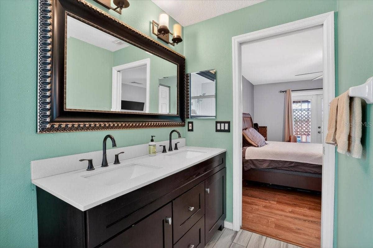 1881 SUMMER WALK CIRCLE, Sarasota, FL 34232