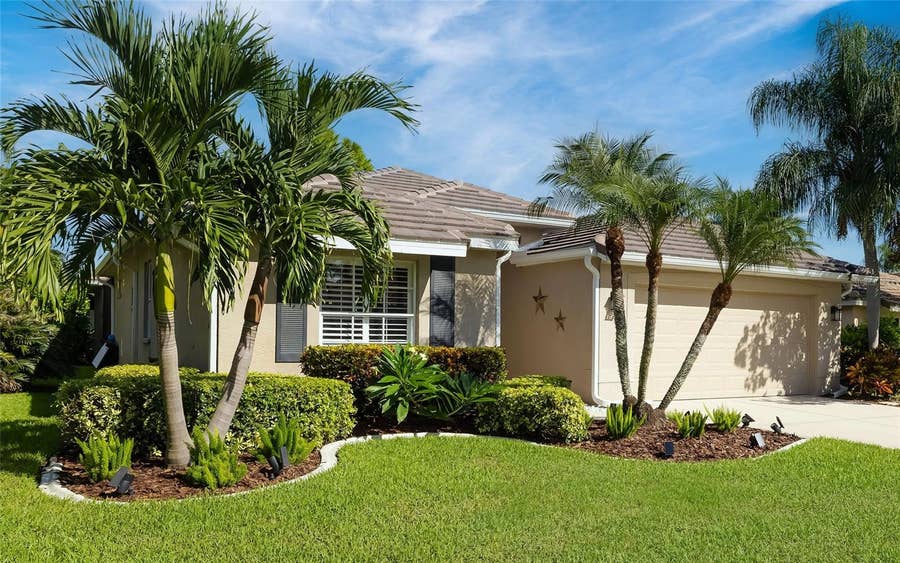 Property photo for 5111 BROOKSBEND CIRCLE, Sarasota, FL