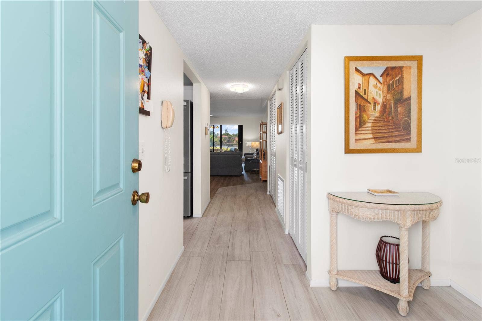 220 LAKEWOOD DRIVE, #220, Bradenton, FL 34210 Hallway.