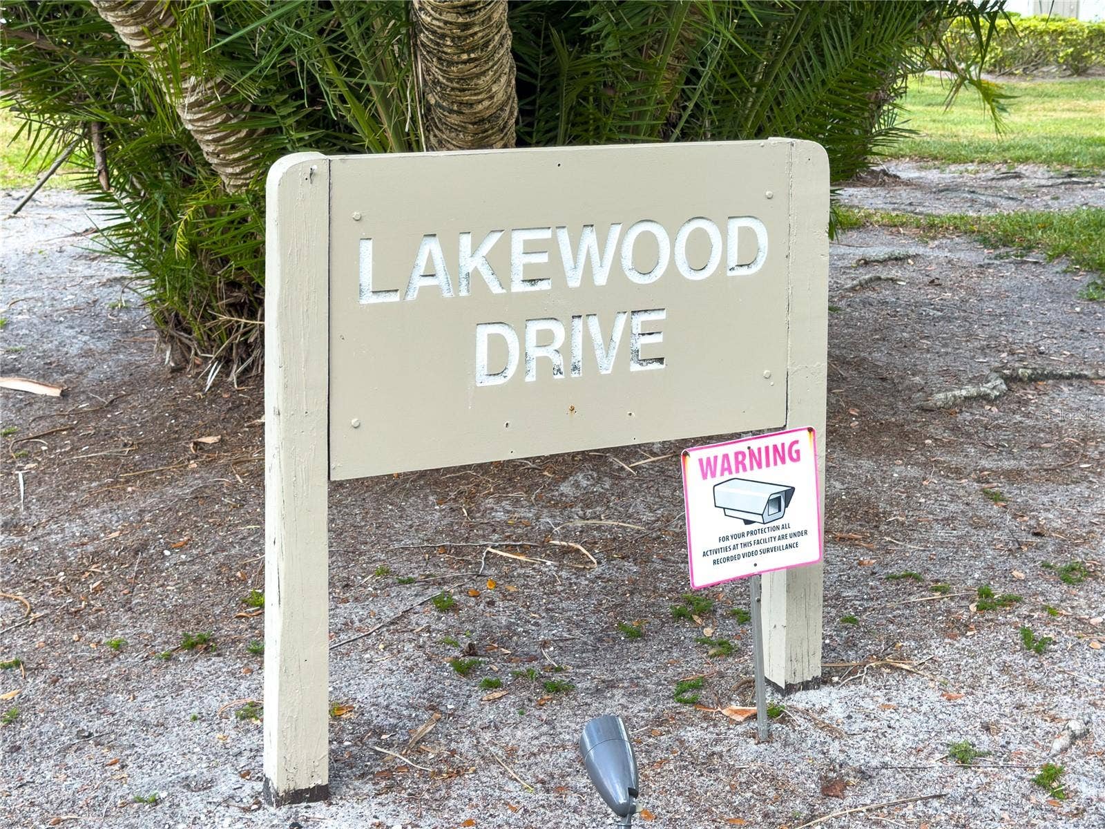 220 LAKEWOOD DRIVE, #220, Bradenton, FL 34210 Street sign.