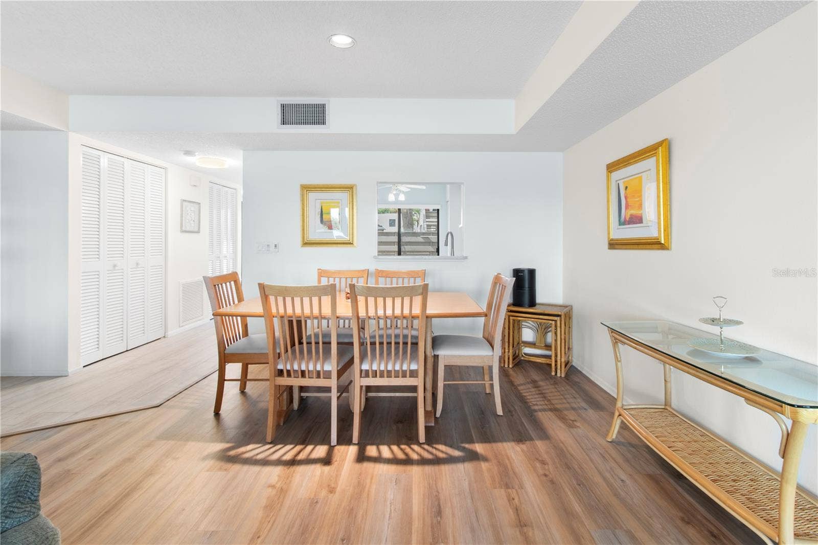 220 LAKEWOOD DRIVE, #220, Bradenton, FL 34210 elegant dining room.