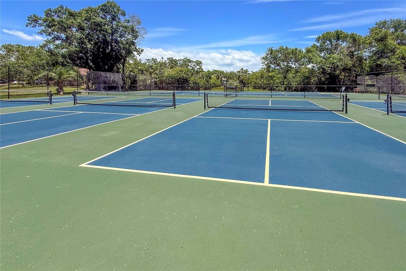 220 LAKEWOOD DRIVE, #220, Bradenton, FL 34210 Tennis anyone?