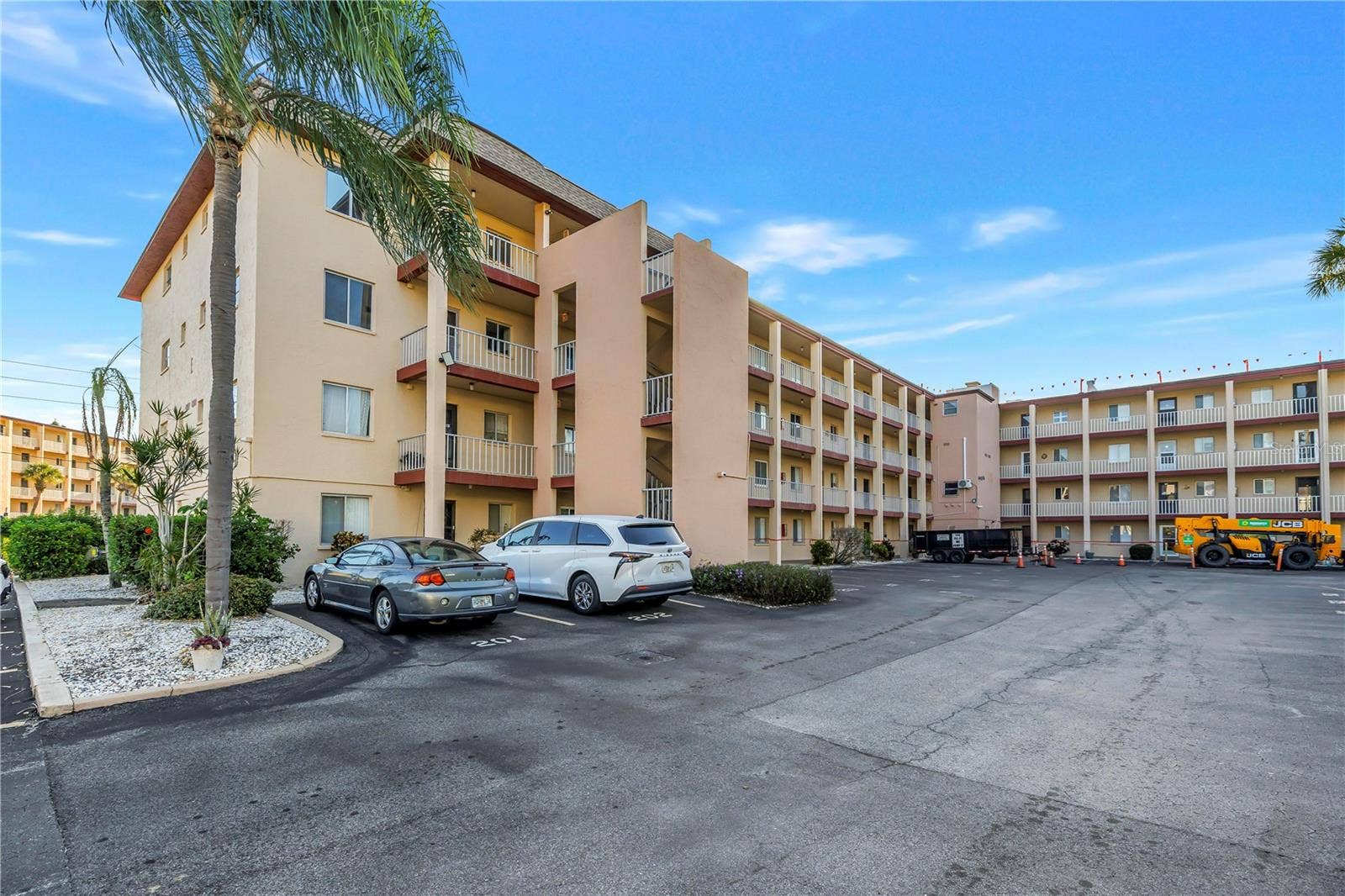 4137 HERON WAY, #204, Bradenton, FL 34205 4137 HERON WAY, #204, Bradenton, FL 34205